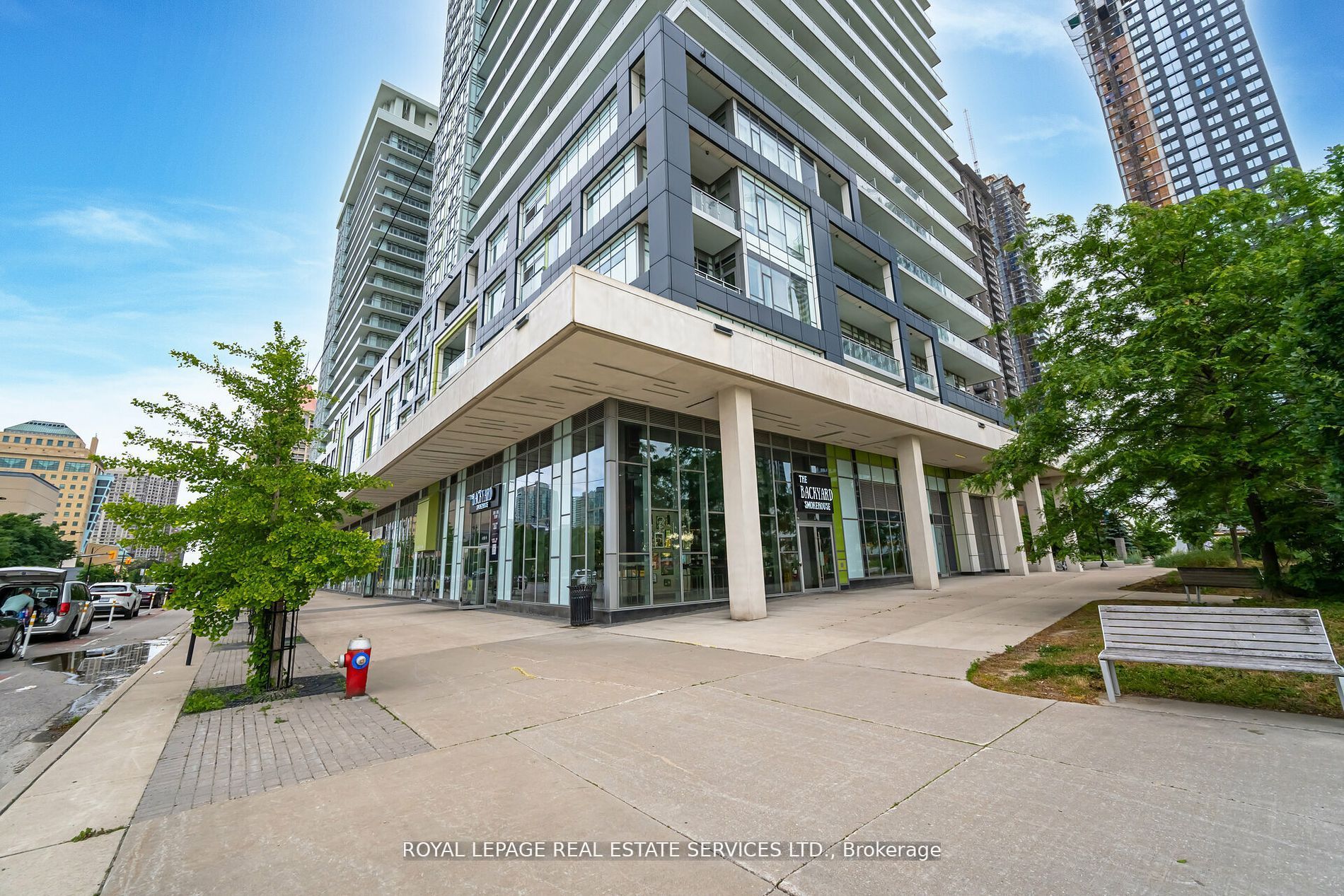360 Square One Drive 602, Mississauga, ON L5B 0E6 photo 3
