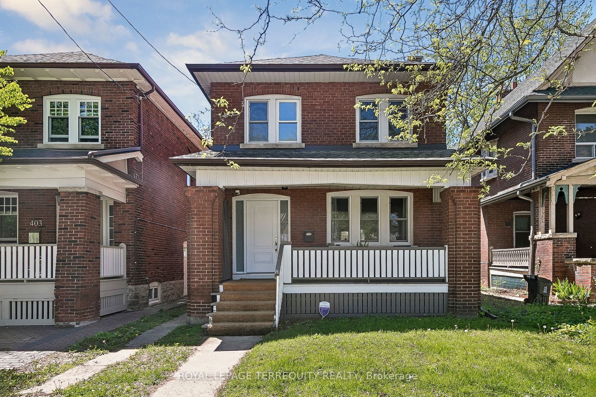 407 Annette Street, Toronto, ON M6P 1R7