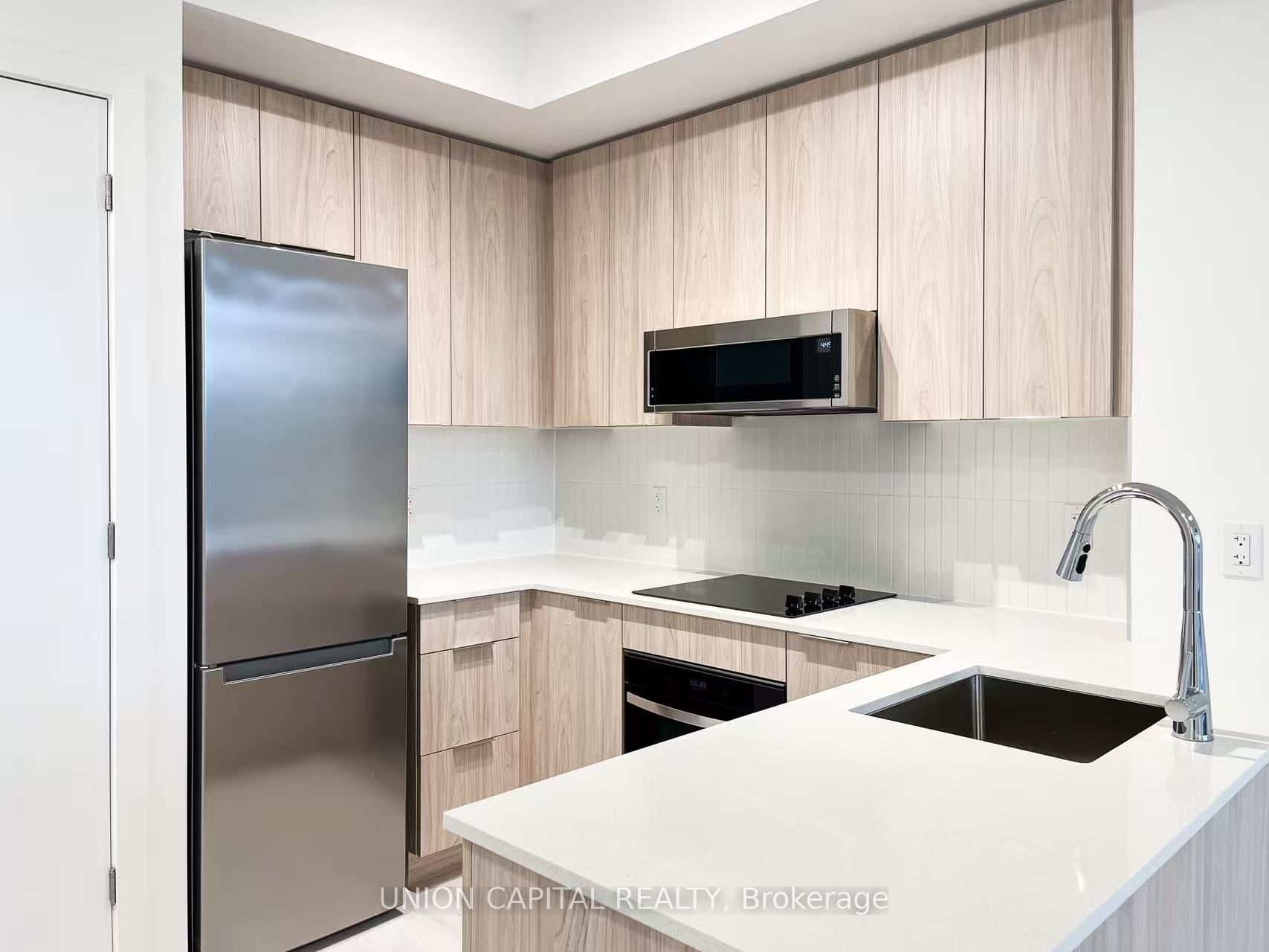 2501 Saw Whet Boulevard 219, Oakville, ON L6M 5N2 photo 4