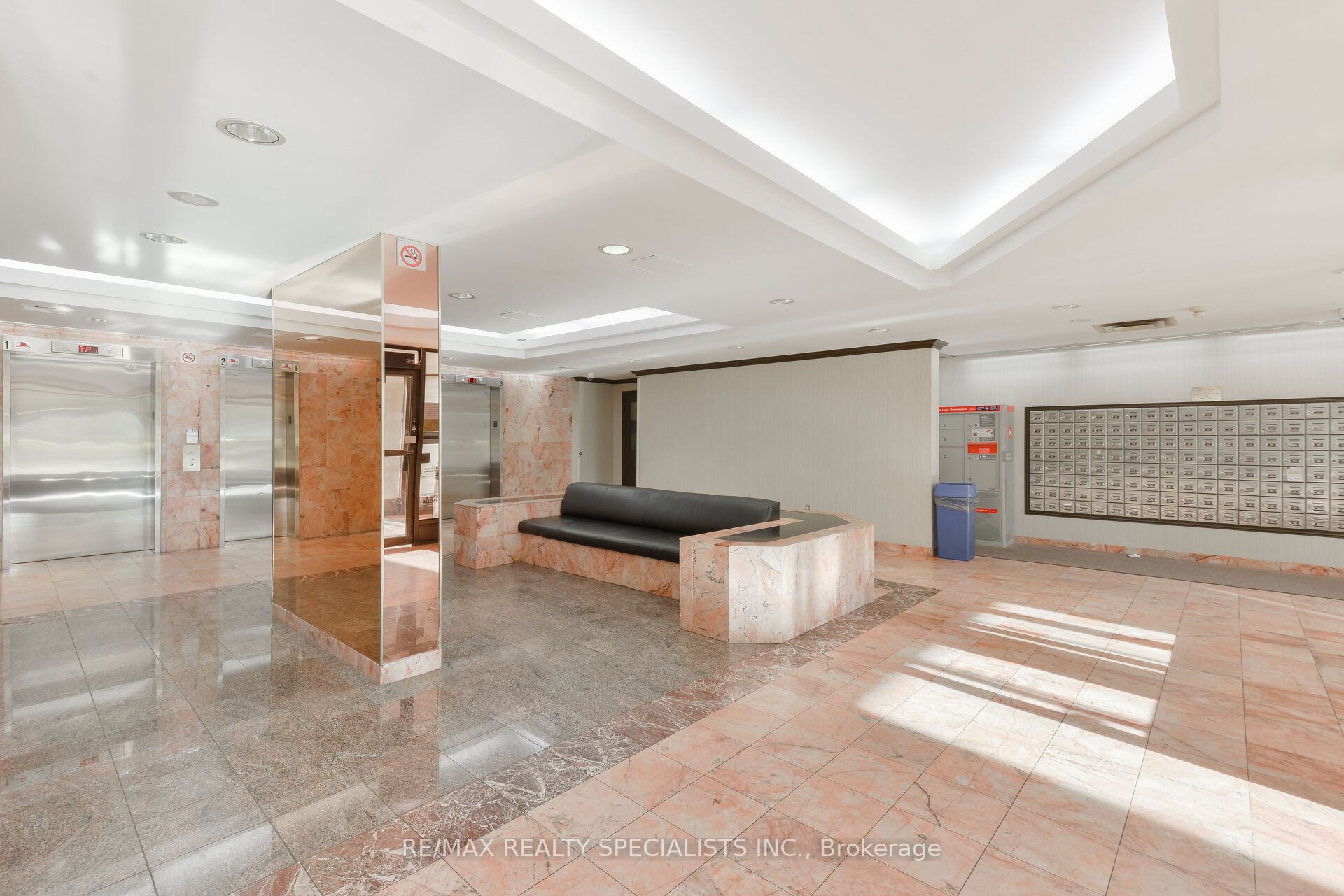 1 Rowntree Drive 708, Toronto, ON M9V 5G7 photo 4