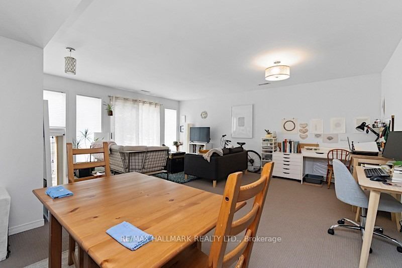 228 Pacific Avenue Main, Toronto, ON M6P 2P5 photo 5