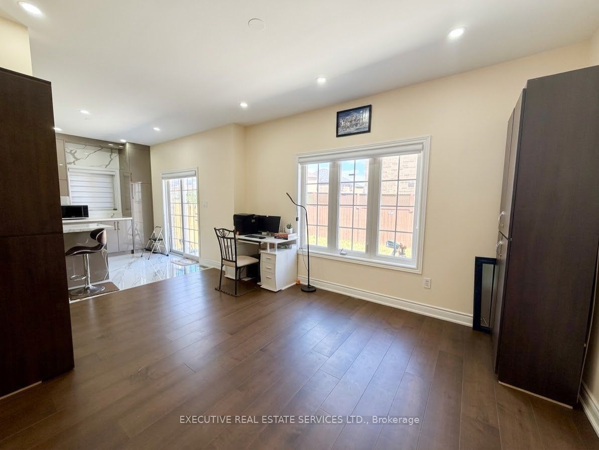 118 Turquoise Crescent, Brampton, ON L6P 2R3 photo 5