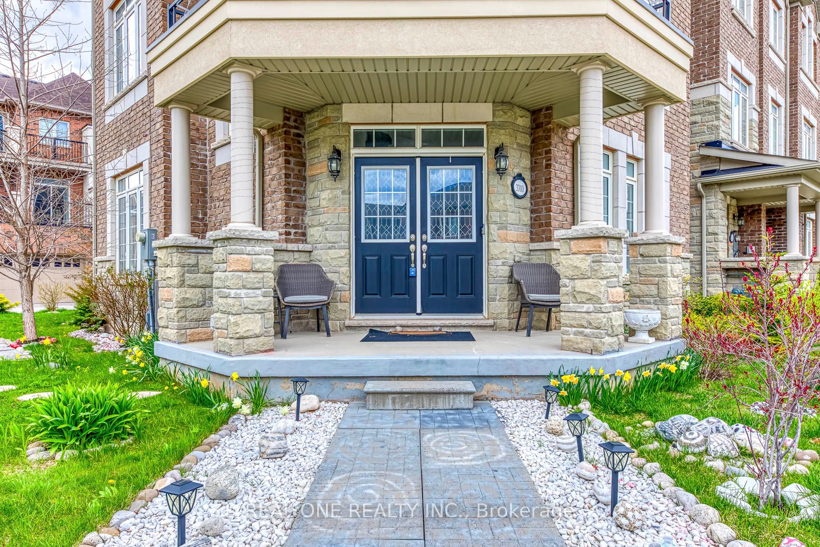 3310 Erasmum Street, Oakville, ON L6M 1S3 photo 2