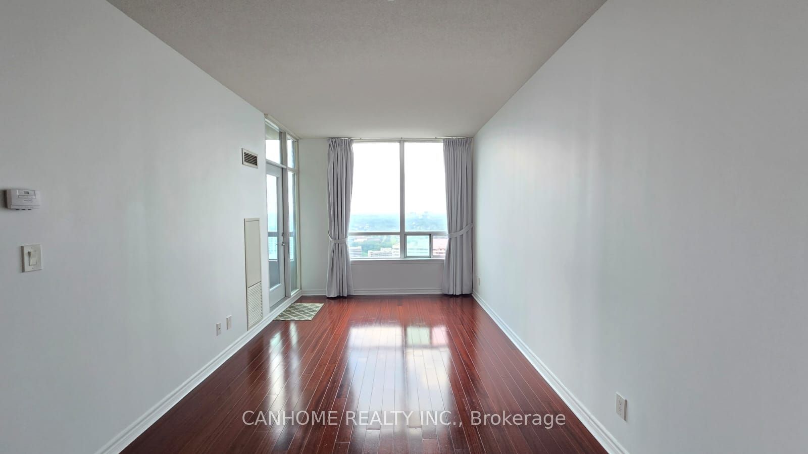 3504 Hurontario Street 3011, Mississauga, ON L5B 0B9 photo 3