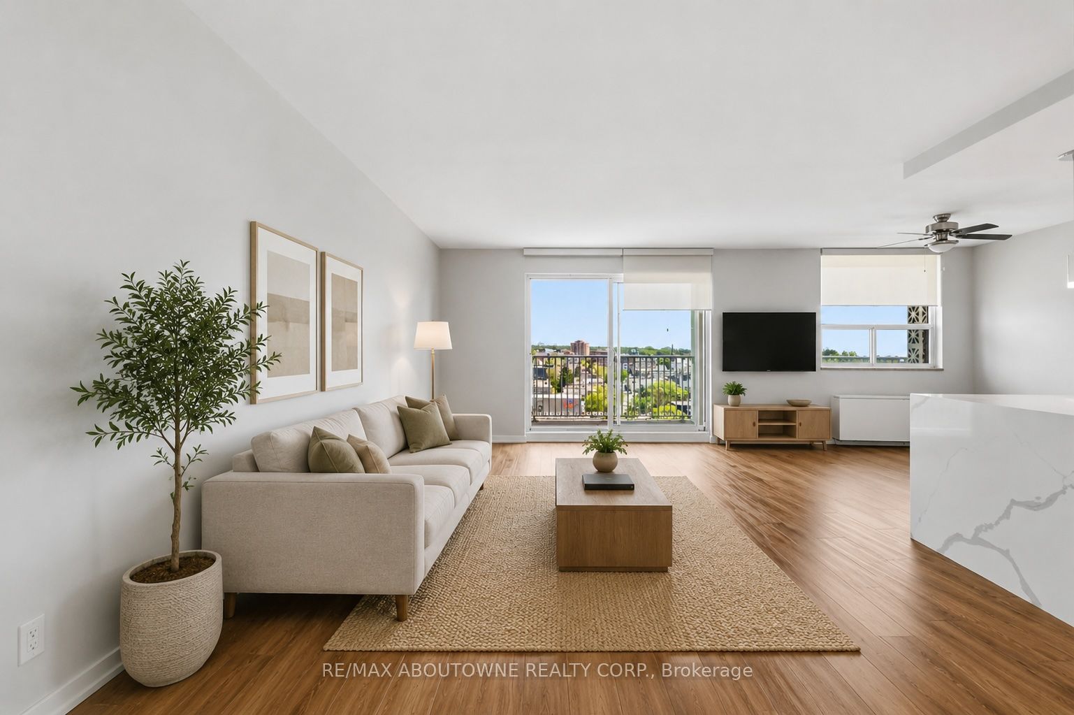 125 Forsythe Street 1201, Oakville, ON L6K 3K1 photo 4