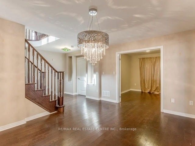 41 Haverty Trail Main, Brampton, ON L7A 0S3 photo 4