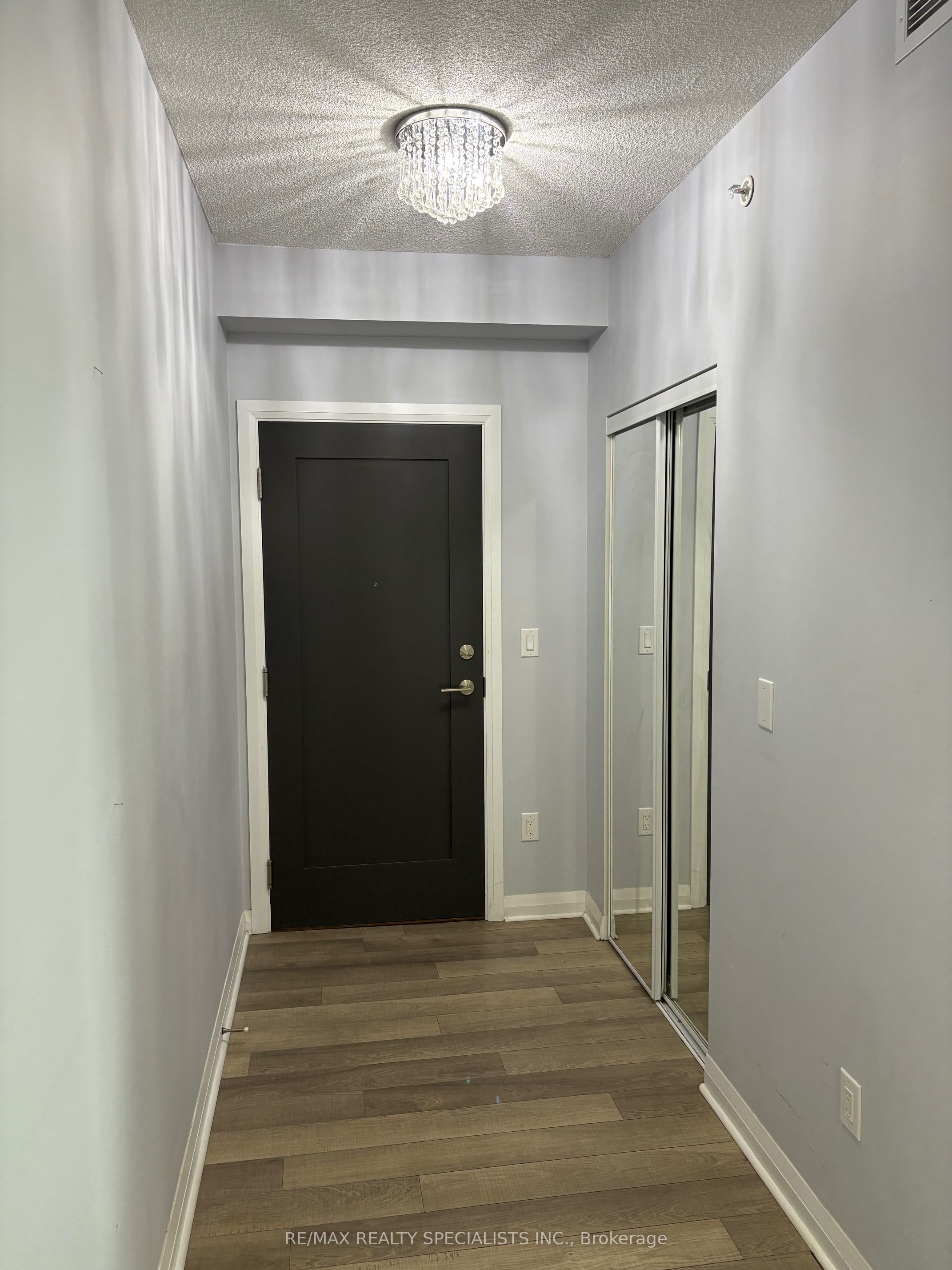 5033 FOUR SPRINGS Avenue 520, Mississauga, ON L5R 0G6 photo 2