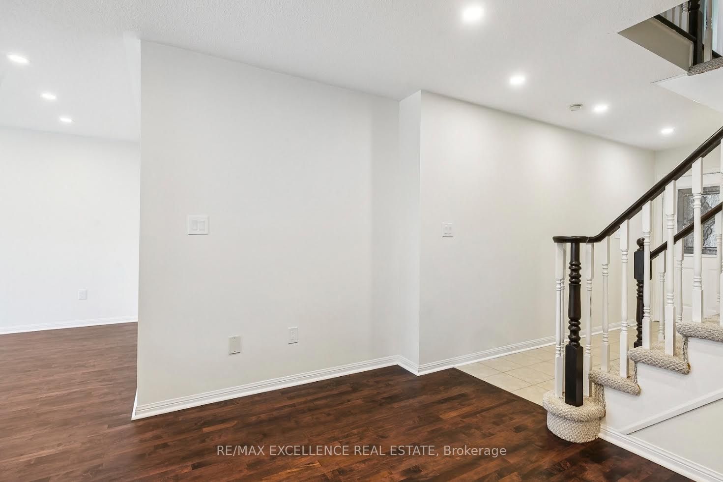 2406 Baintree Crescent, Oakville, ON L6M 4X1 photo 5