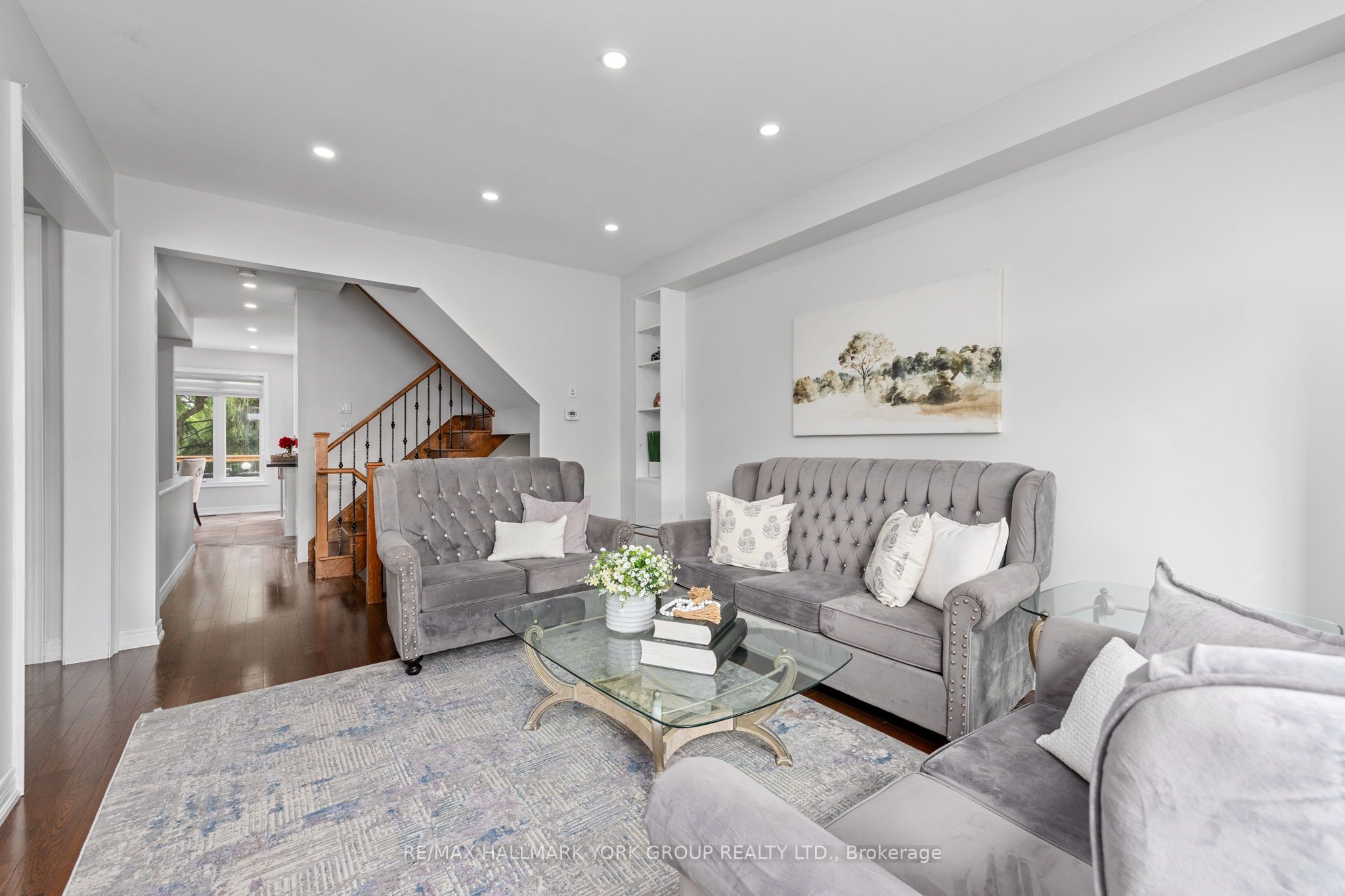 162 Bob Yuill Drive, Toronto, ON M9M 0B1 photo 2