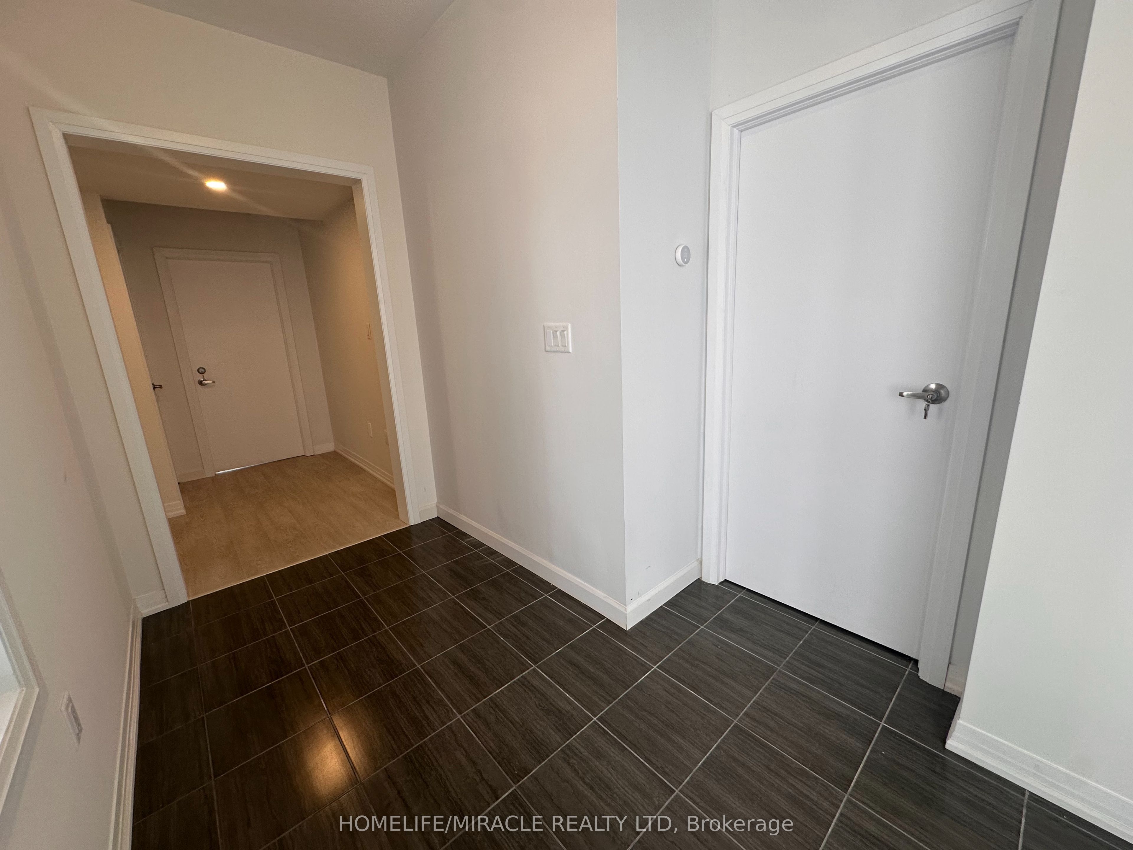 30 Skyridge Drive 2, Brampton, ON L6P 4P3 photo 3
