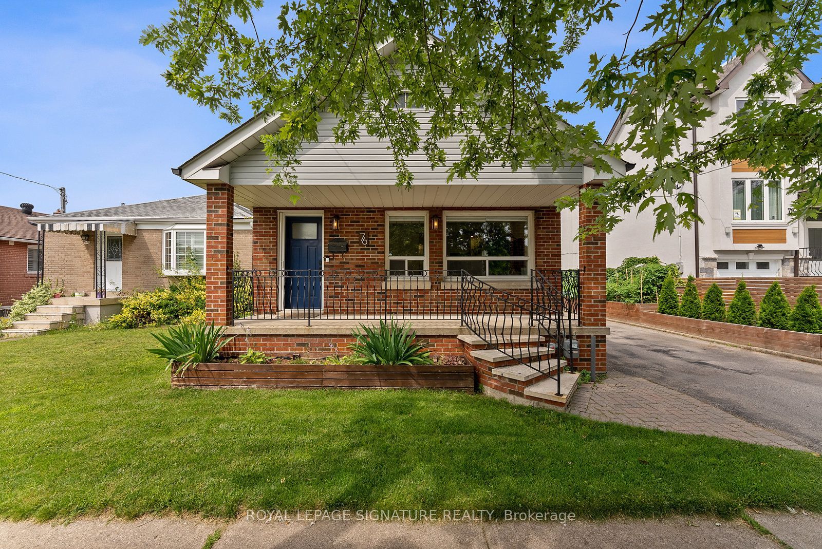 76 Foch Avenue, Toronto, ON M8W 3X4 photo 2