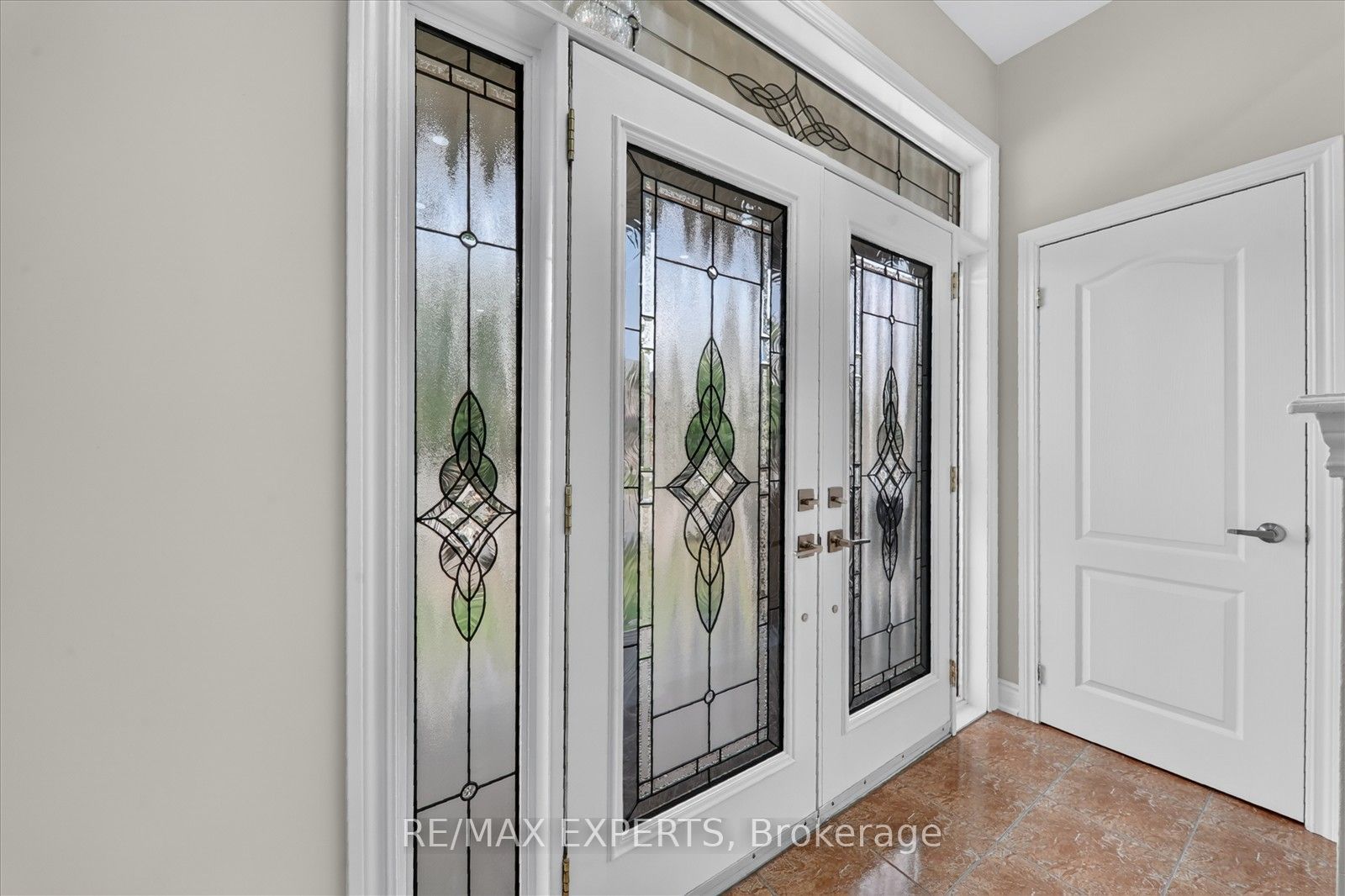 22 Arctic Willow Road, Brampton, ON L6R 3K8 photo 2