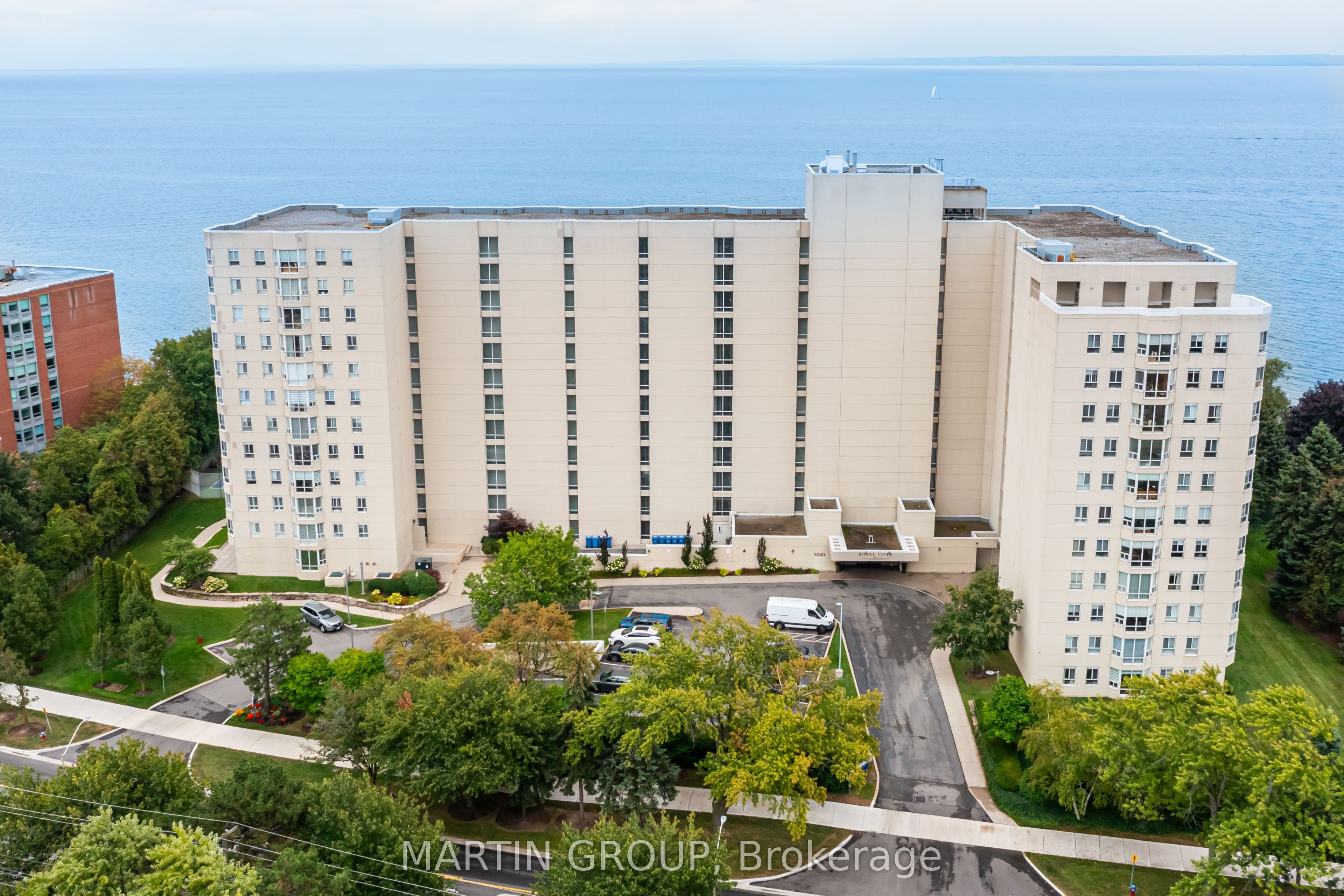 5280 Lakeshore Road 1102, Burlington, ON L7L 5R1 photo 3