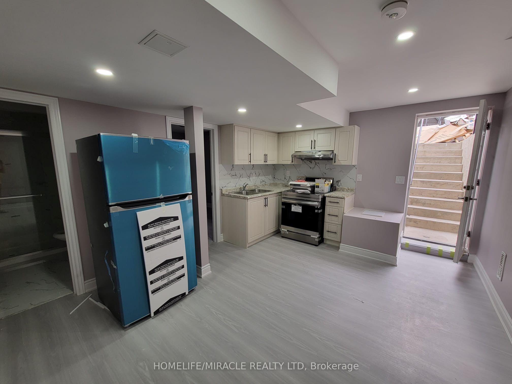 22 Tawnie Cres (Basement), Brampton, ON L6X 0L7 photo 2