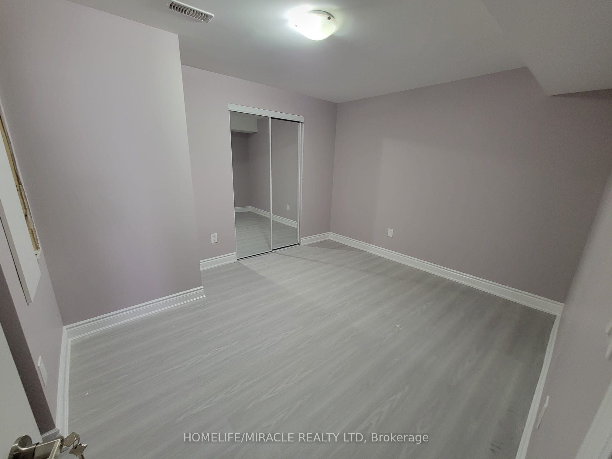 22 Tawnie Cres (Basement), Brampton, ON L6X 0L7 photo 4