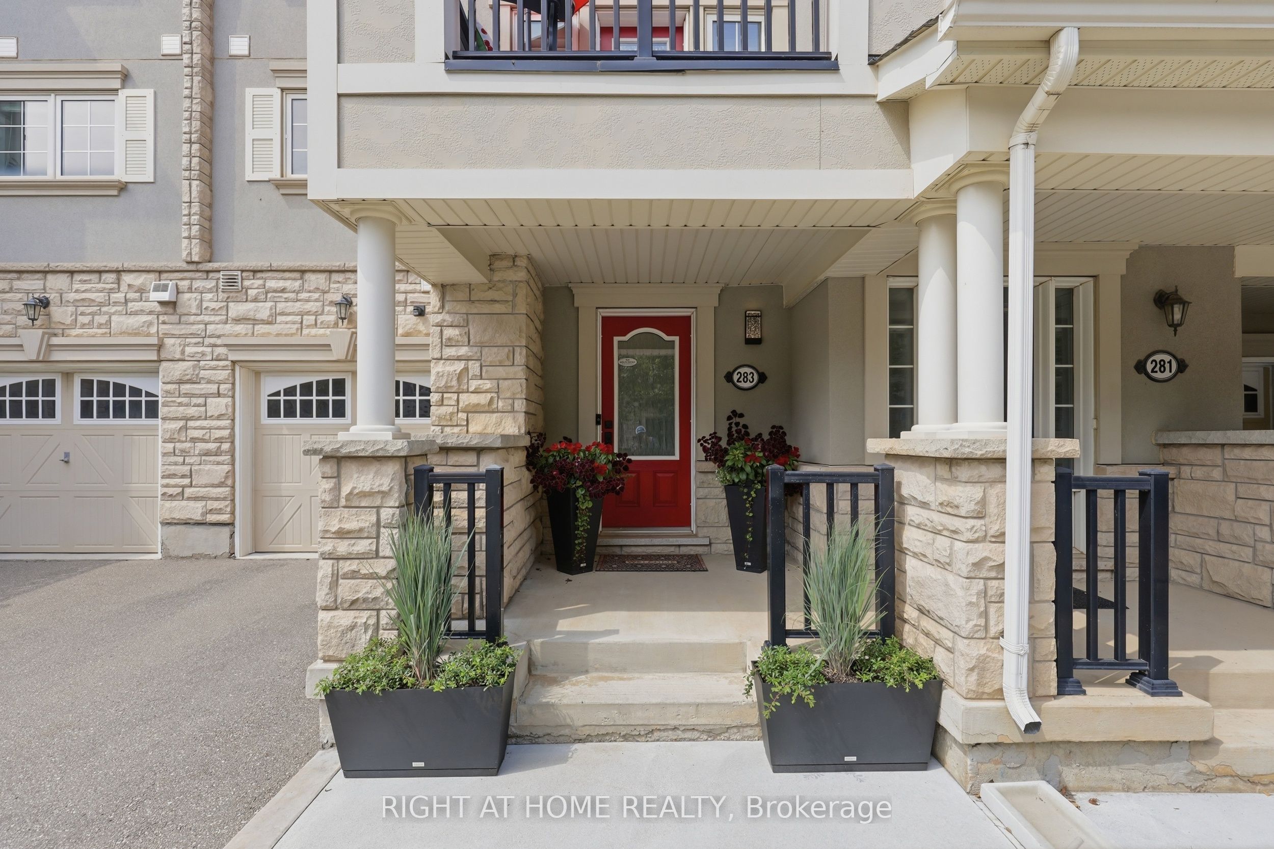 283 Ellen Davidson Drive, Oakville, ON L6M 0V6 photo 3