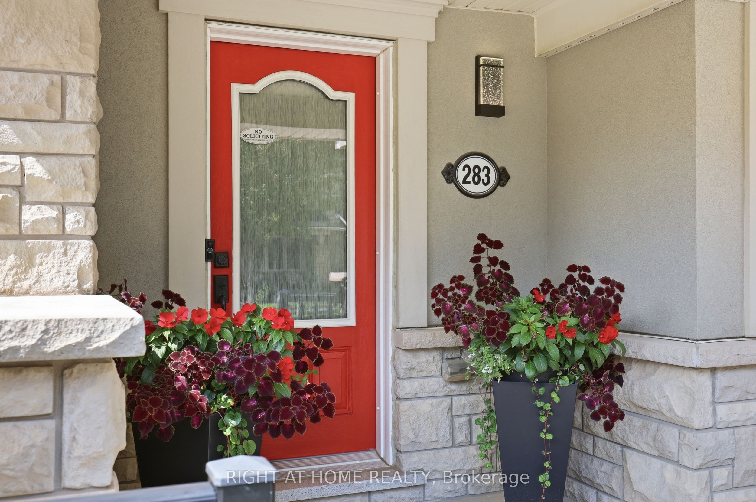 283 Ellen Davidson Drive, Oakville, ON L6M 0V6 photo 4