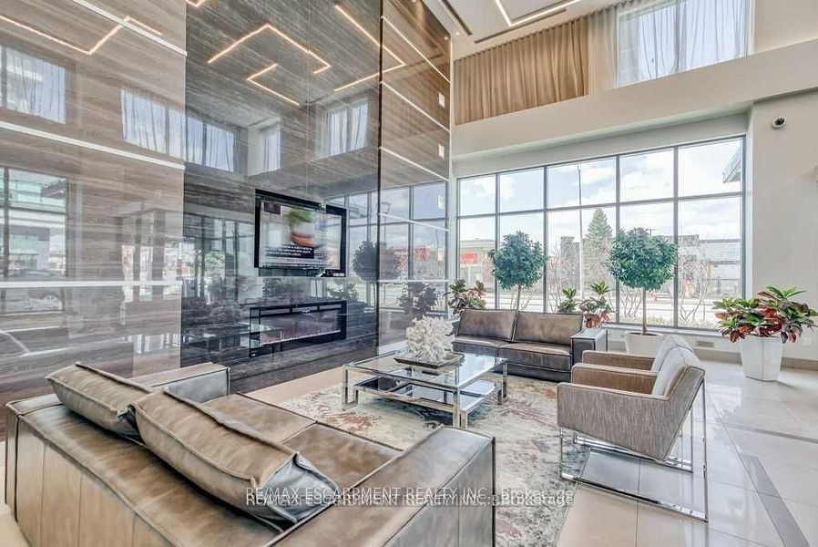 3975 Grand Park Drive 3109, Mississauga, ON L5B 4M6 photo 2