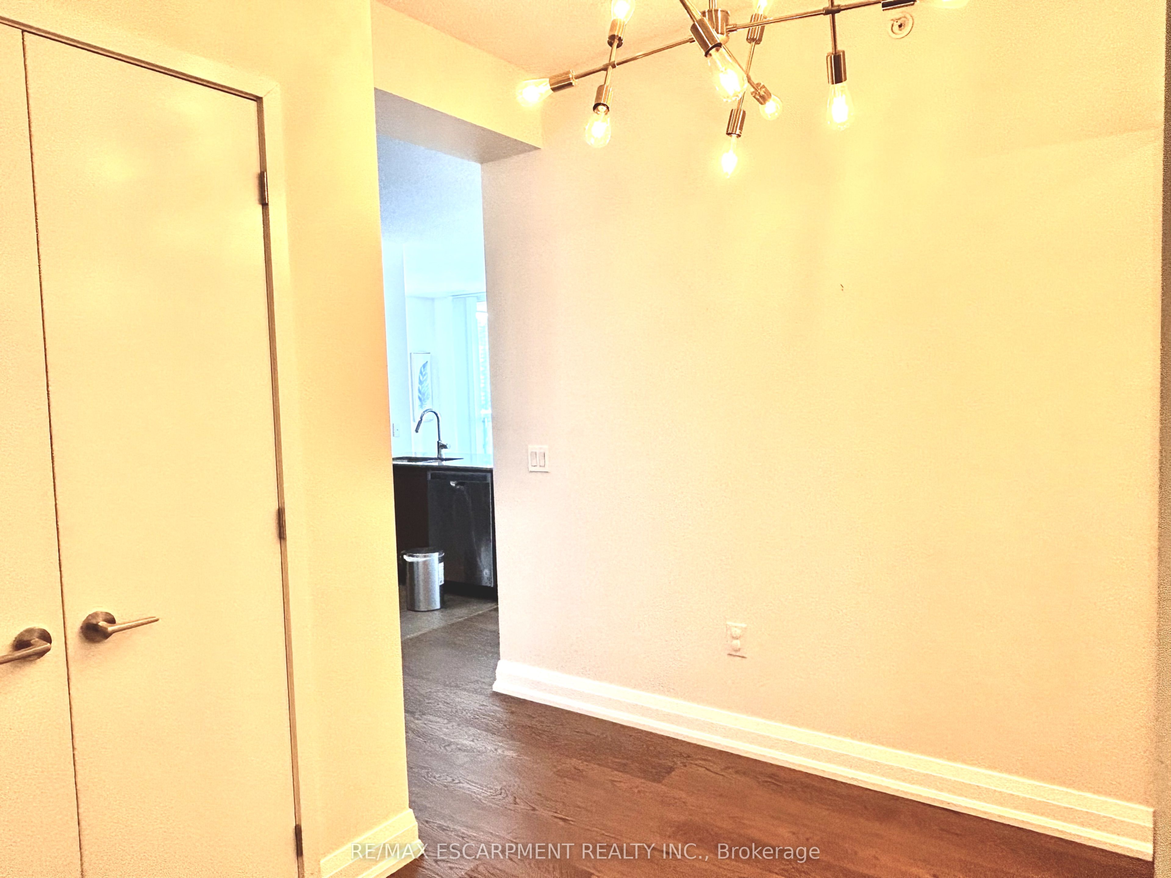 3975 Grand Park Drive 3109, Mississauga, ON L5B 4M6 photo 5