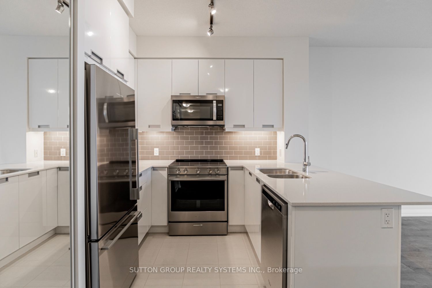 35 Watergarden Drive 3211, Mississauga, ON L5R 0G8 photo 5