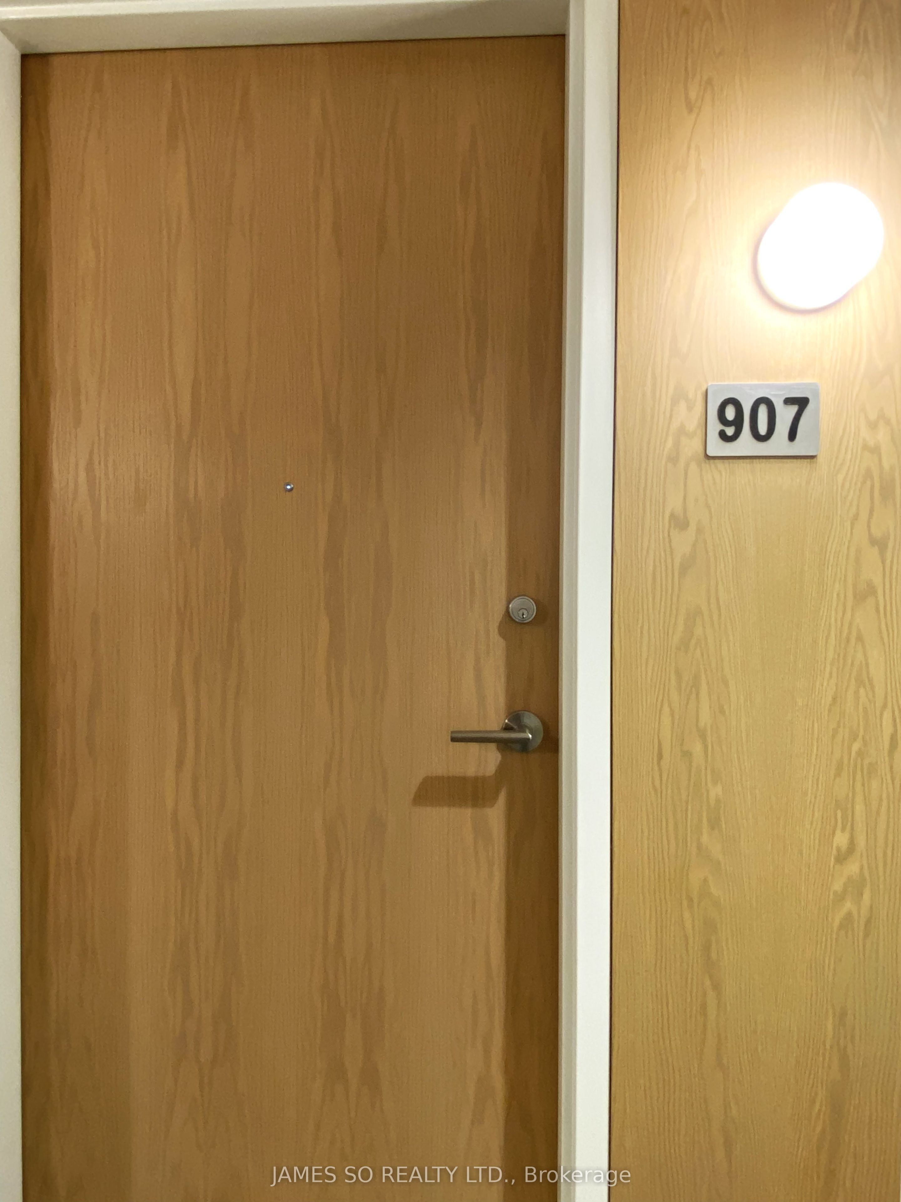 2825 Jane Street 907, Toronto, ON M3N 0A8 photo 2