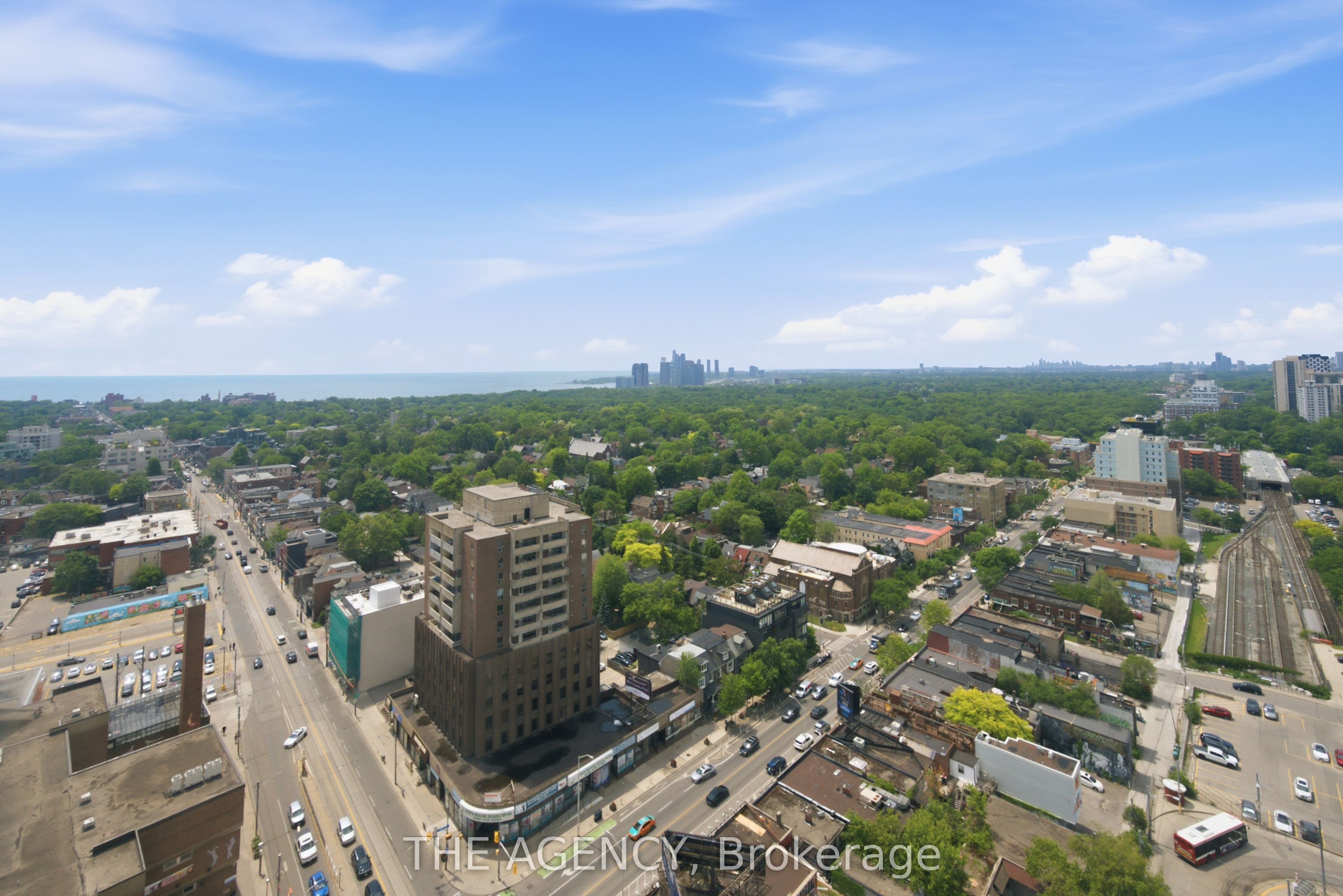 2350 Dundas Street W 2511A, Toronto, ON M6P 4B1 photo 2