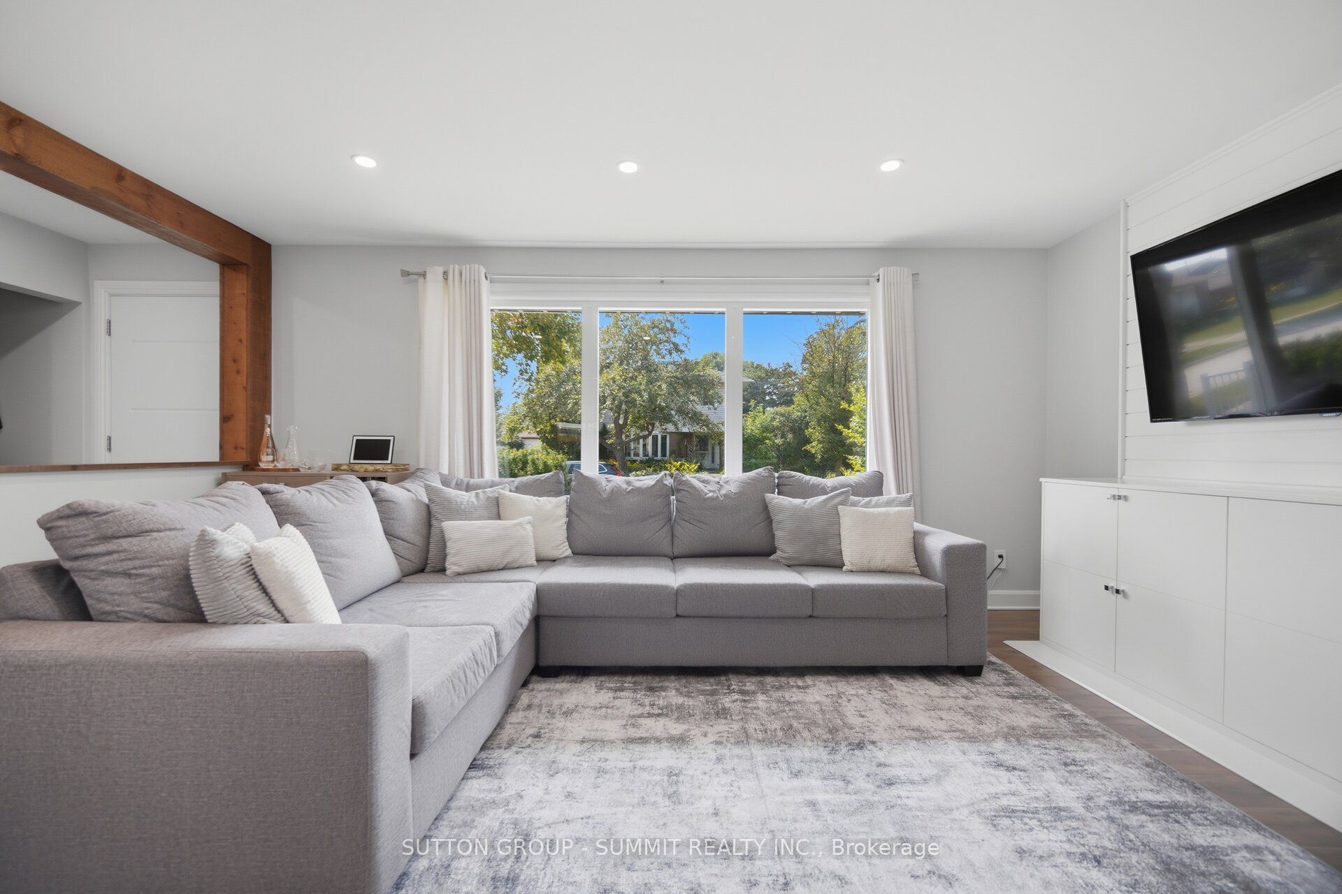 1 Lagos Road, Toronto, ON M9W 4E3 photo 4