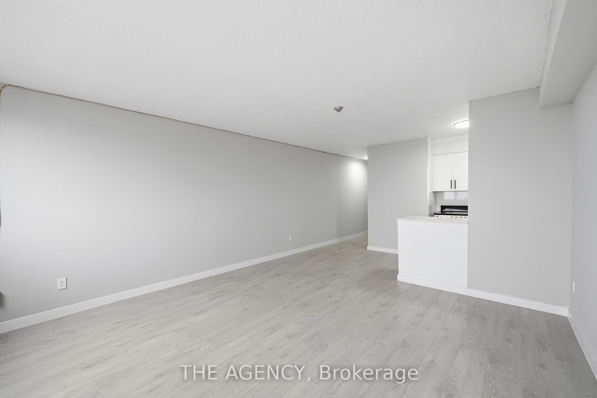 2360 Dundas Street W 2808B, Toronto, ON M6P 4B2