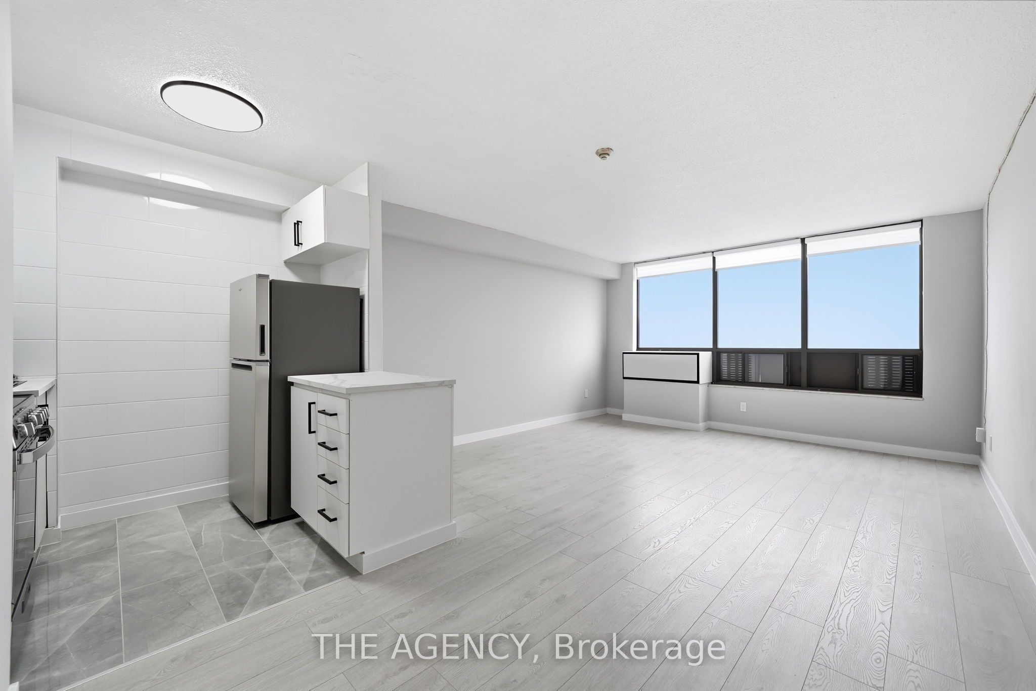 2360 Dundas Street W 2808B, Toronto, ON M6P 4B2 photo 5