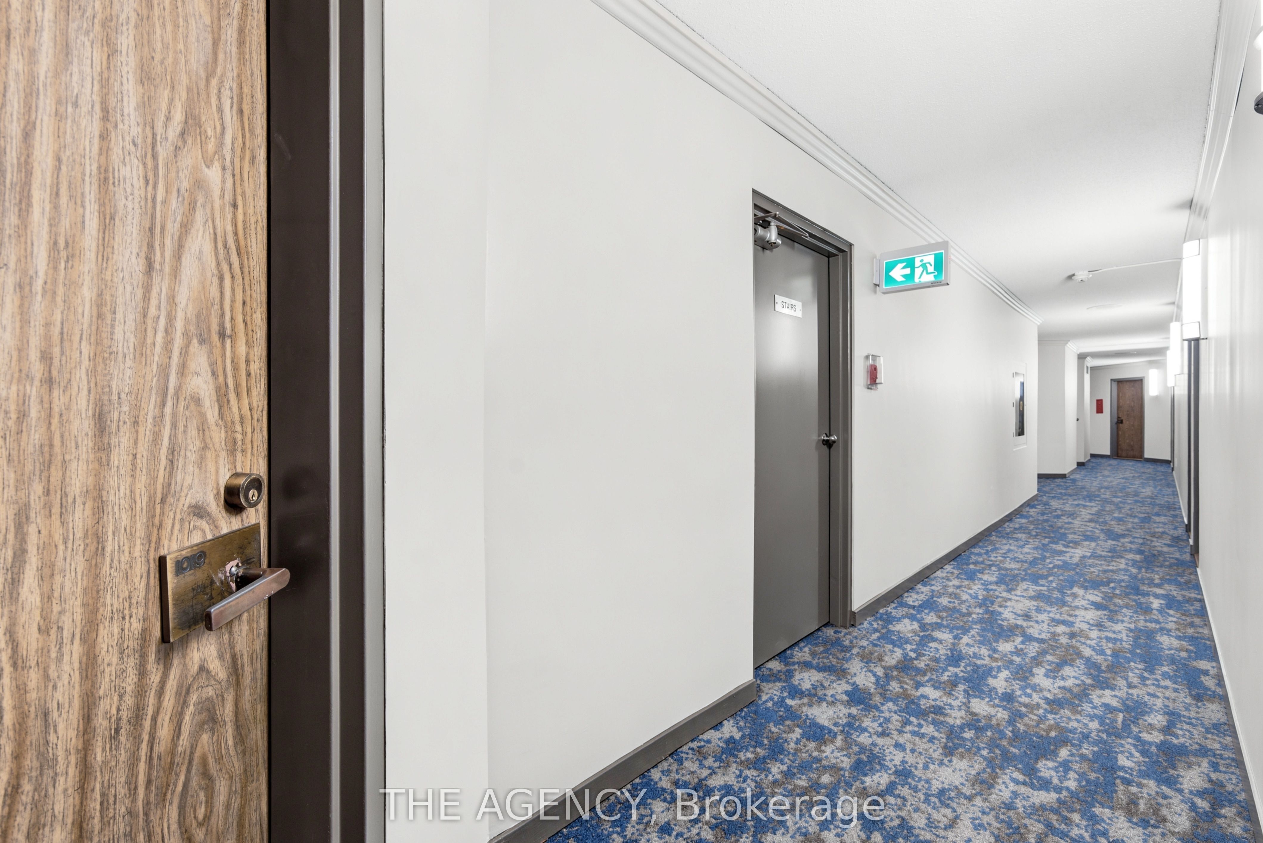 2360 Dundas Street W 1019B, Toronto, ON M6P 4B2 photo 3