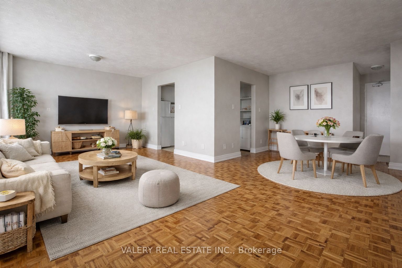 890 Jane Street 903, Toronto, ON M6N 4C3 photo 3
