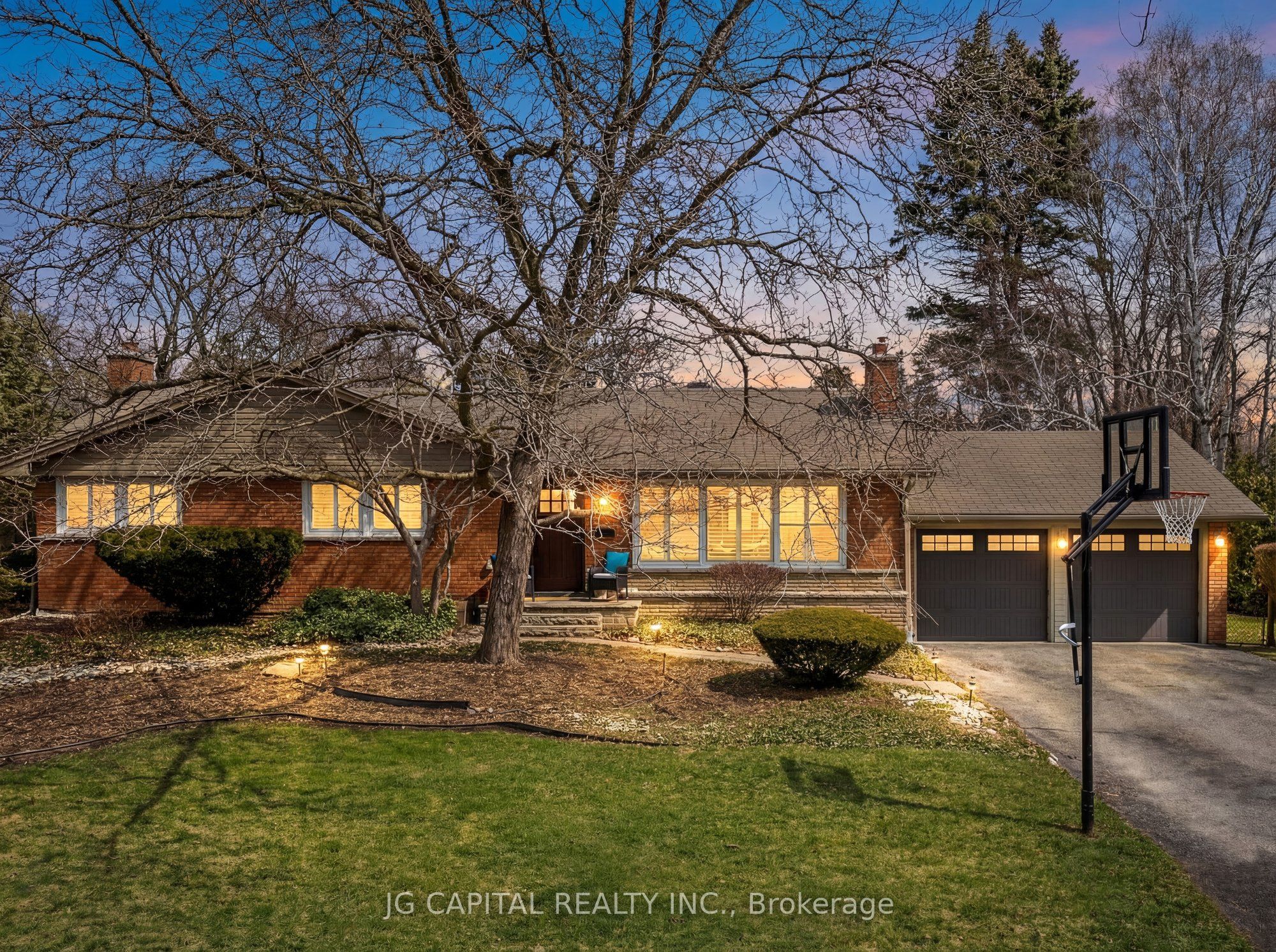319 South Court, Burlington, ON L7N 1S8 photo 4