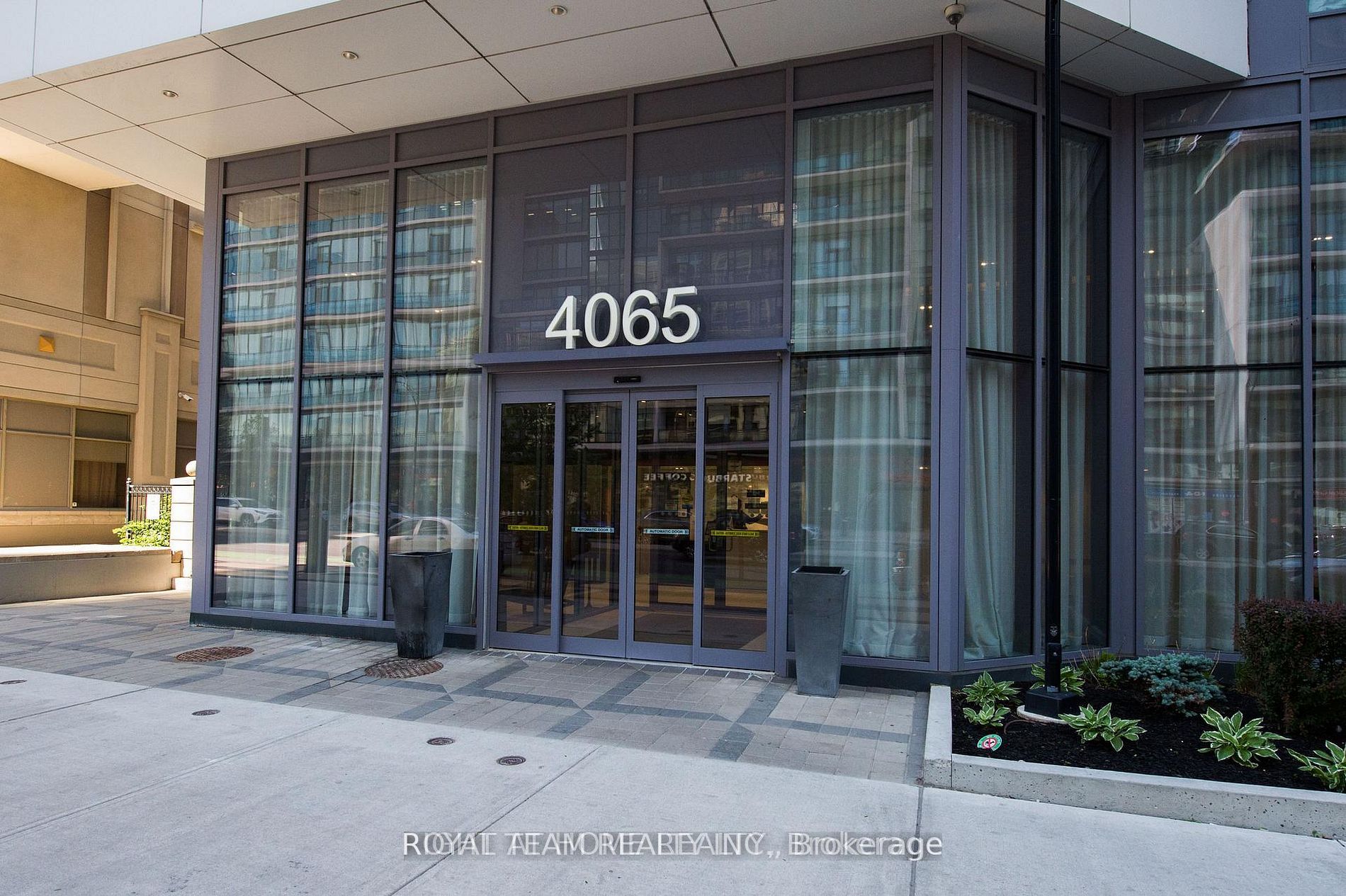 4065 Confederation Parkway 2507, Mississauga, ON L5B 4N1 photo 5