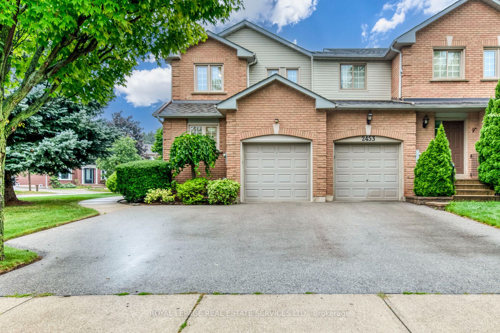 2455 New Wood Drive, Oakville, ON L6H 5Y3