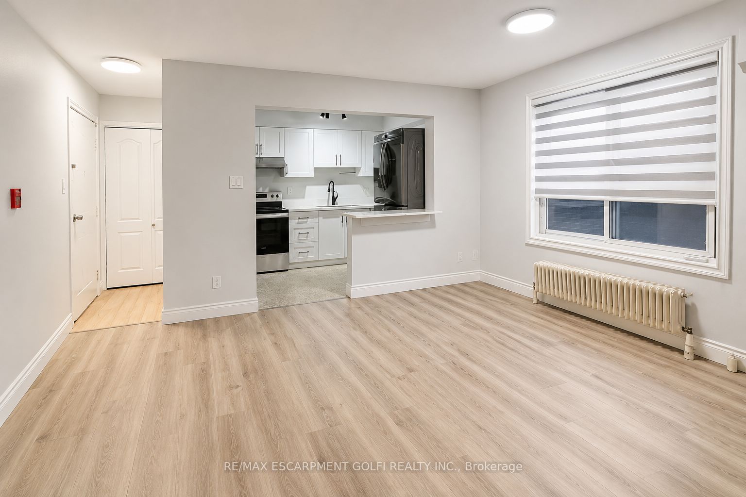 2403 Lakeshore Boulevard W 2, Toronto, ON M8V 1C5