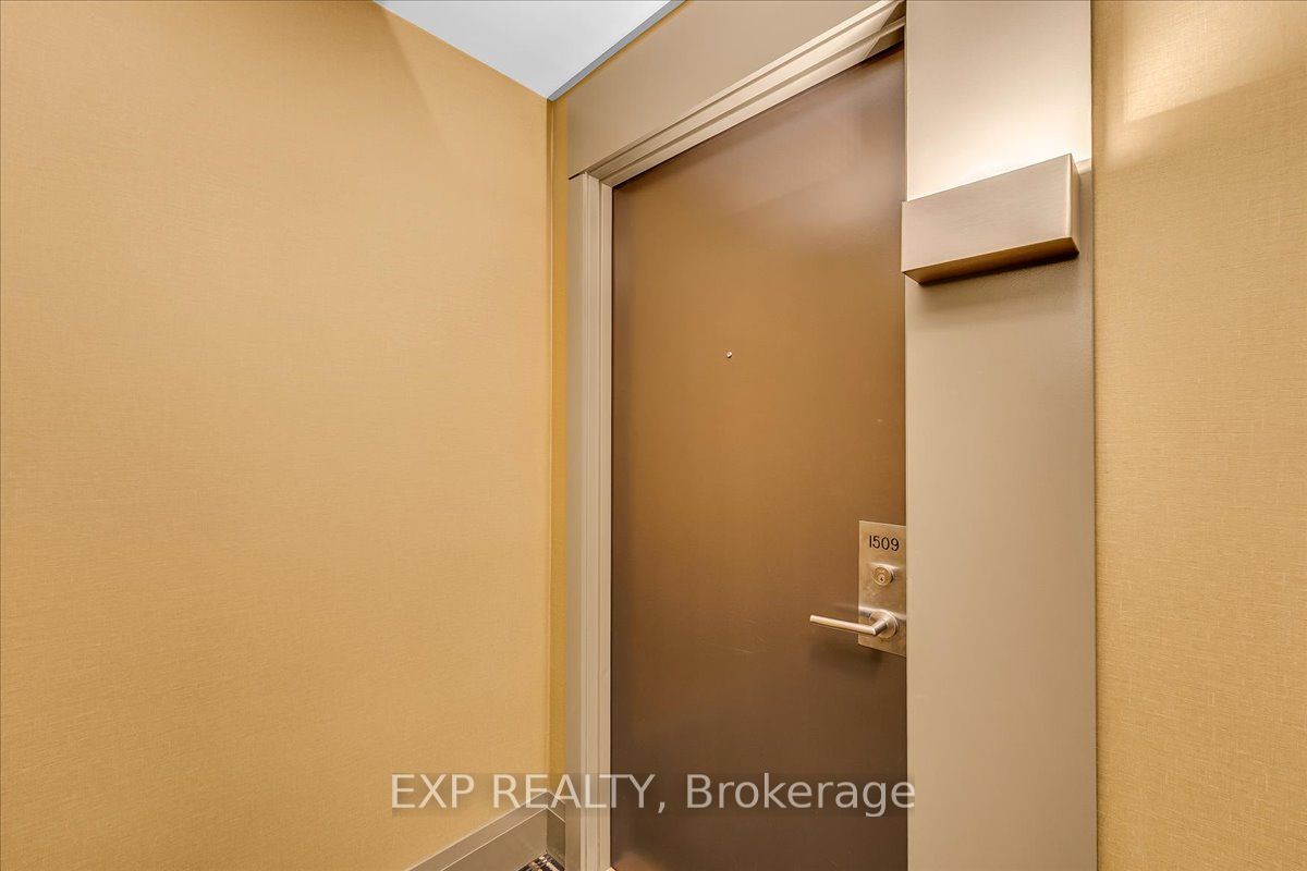 17 Zorra Street 1509, Toronto, ON M8Z 0C8 photo 3
