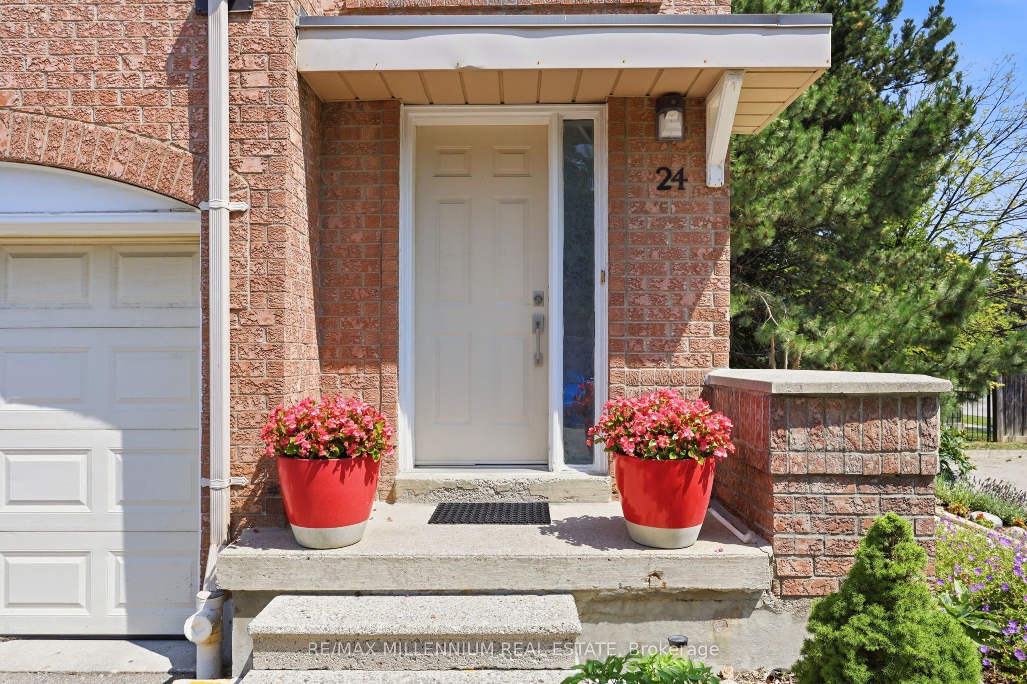 115 Bristol Road E 24, Mississauga, ON L4Z 3P7 photo 3