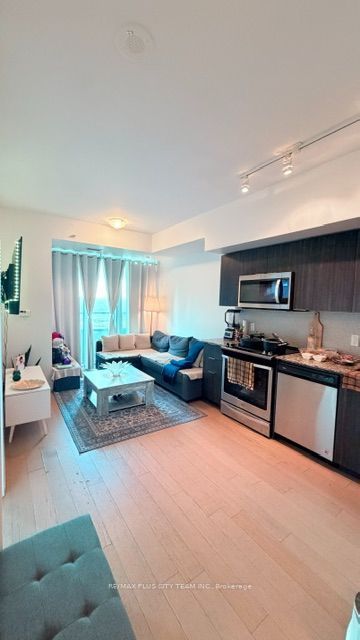 20 Shore Breeze Drive 2603, Toronto, ON M8V 0C7 photo 4