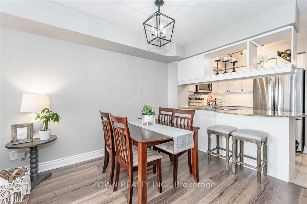 4090 Living Arts Drive 2203, Mississauga, ON L5B 4M8 photo 2