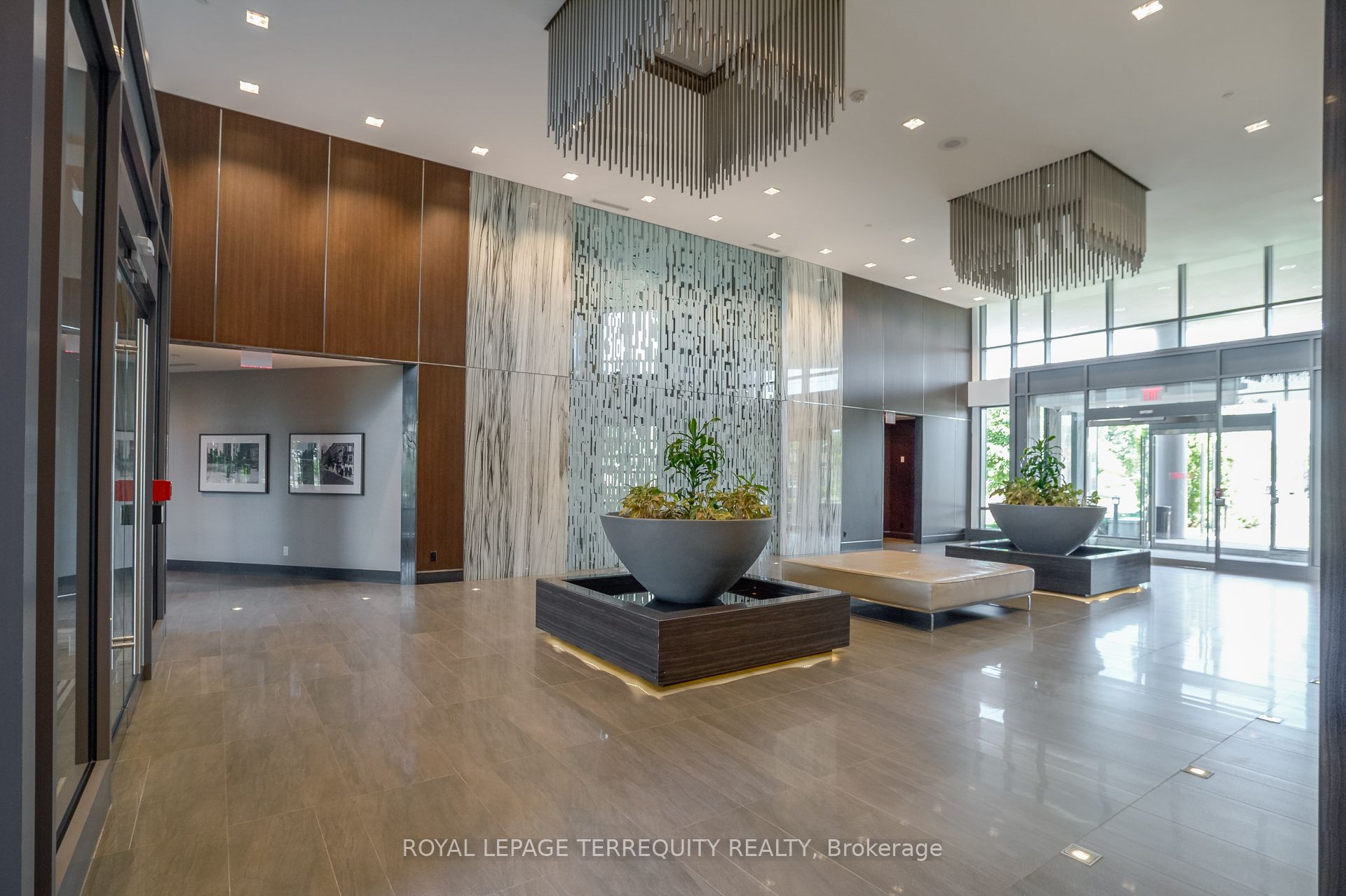 215 Sherway Gardens Road 2810, Toronto, ON M9C 0A4 photo 3
