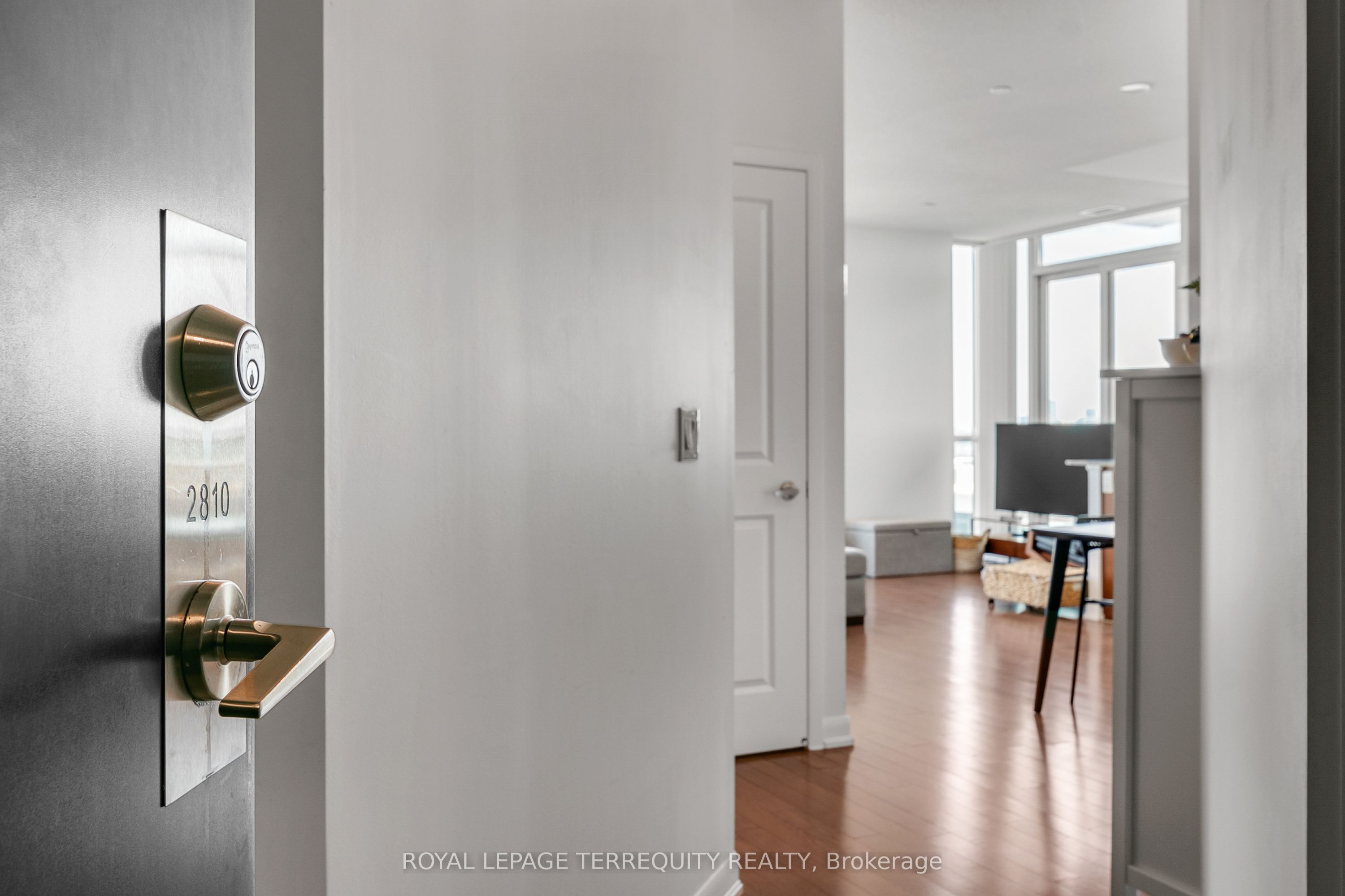 215 Sherway Gardens Road 2810, Toronto, ON M9C 0A4 photo 4