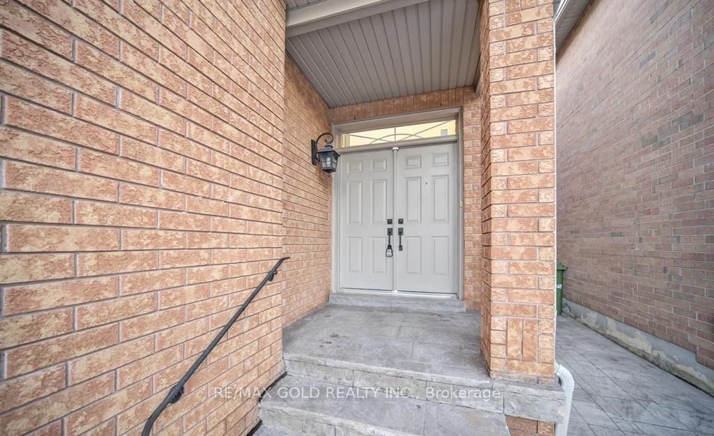 83 Emily Carr Crescent, Caledon, ON L7E 2K9 photo 3