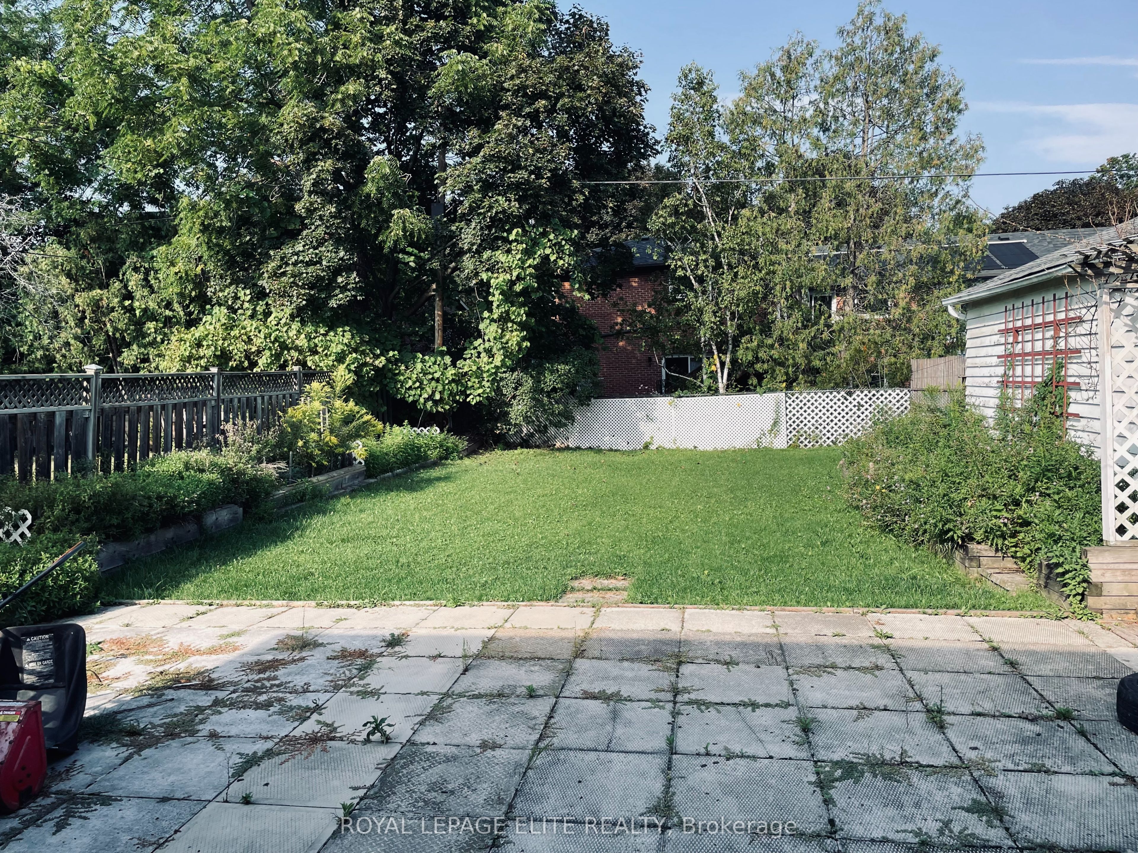 13 Joseph Street, Mississauga, ON L5M 1N8 photo 5