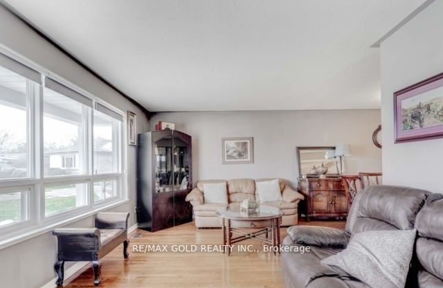 6 Monaco Court Basement, Toronto, ON M3N 1R8 photo 4