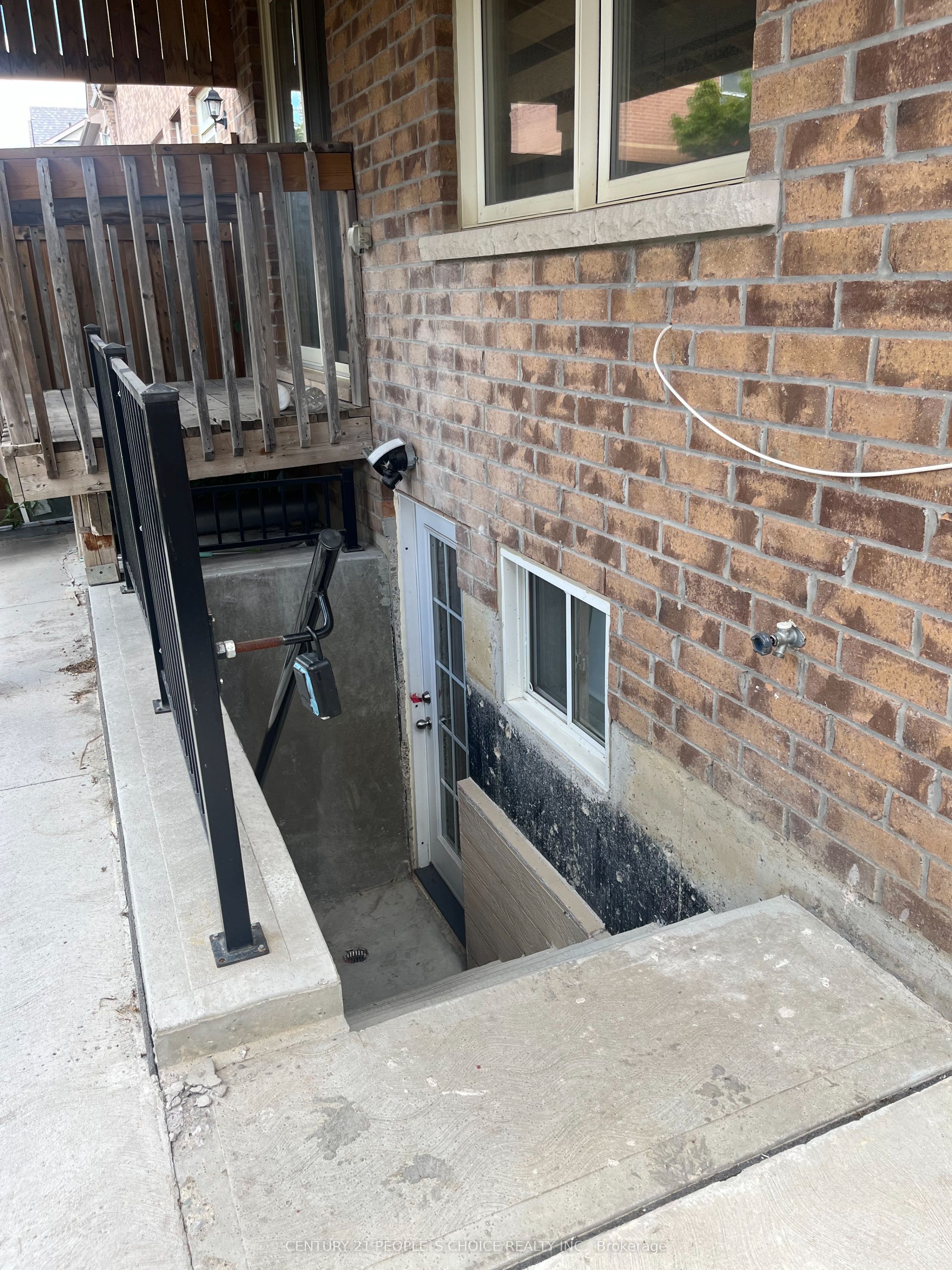 72 Goodsway Trail Bsmt, Brampton, ON L7A 4A5 photo 2