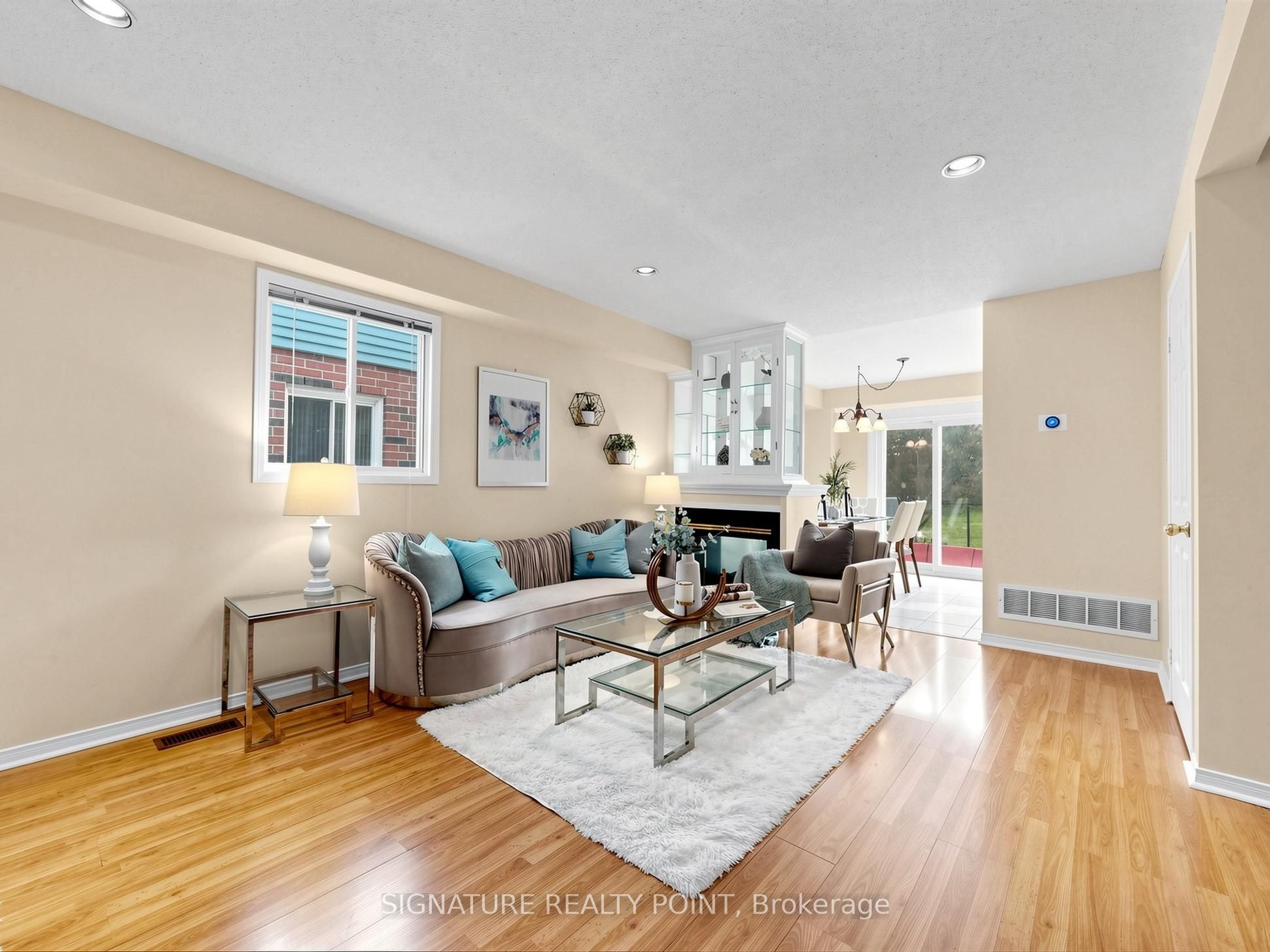 1816 Hobson Drive, Burlington, ON L7L 6L7 photo 3