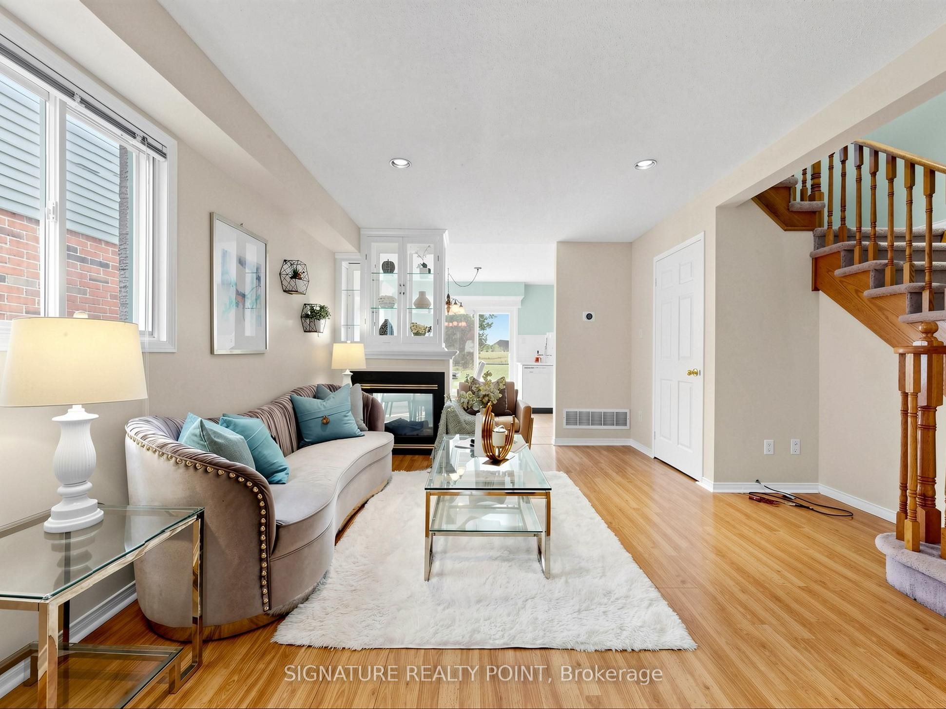 1816 Hobson Drive, Burlington, ON L7L 6L7 photo 4