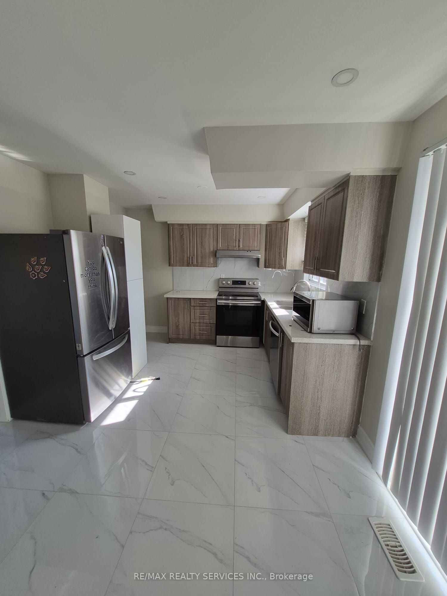 35 Jersey Avenue, Brampton, ON L6W 1L5 photo 4