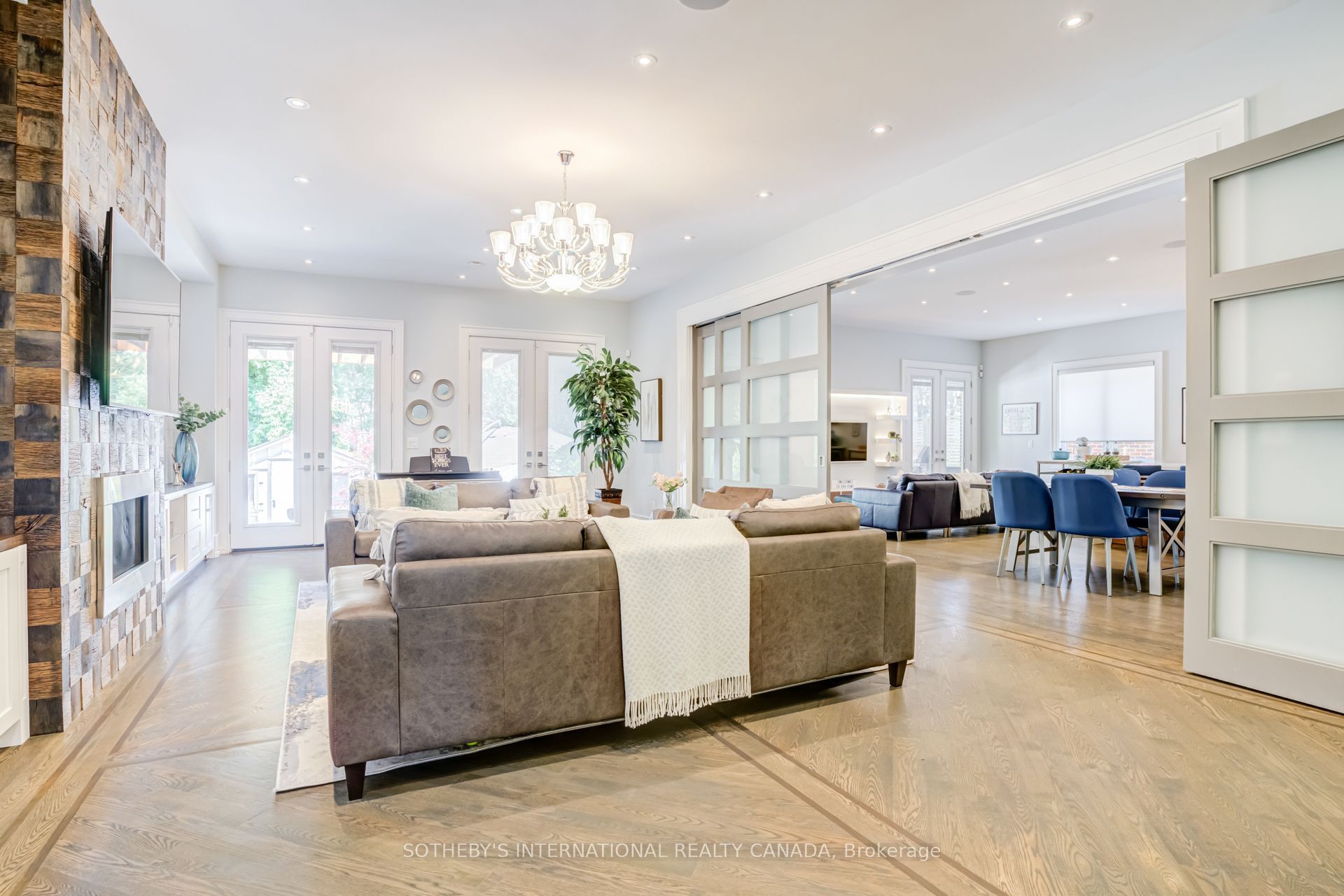 29 Oakwood Avenue S, Mississauga, ON L5G 3L2 photo 5