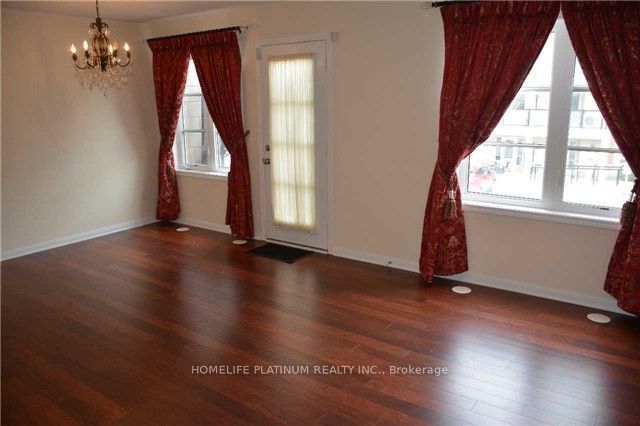 90 Baycliffe Crescent, Brampton, ON L7A 3Z3 photo 4